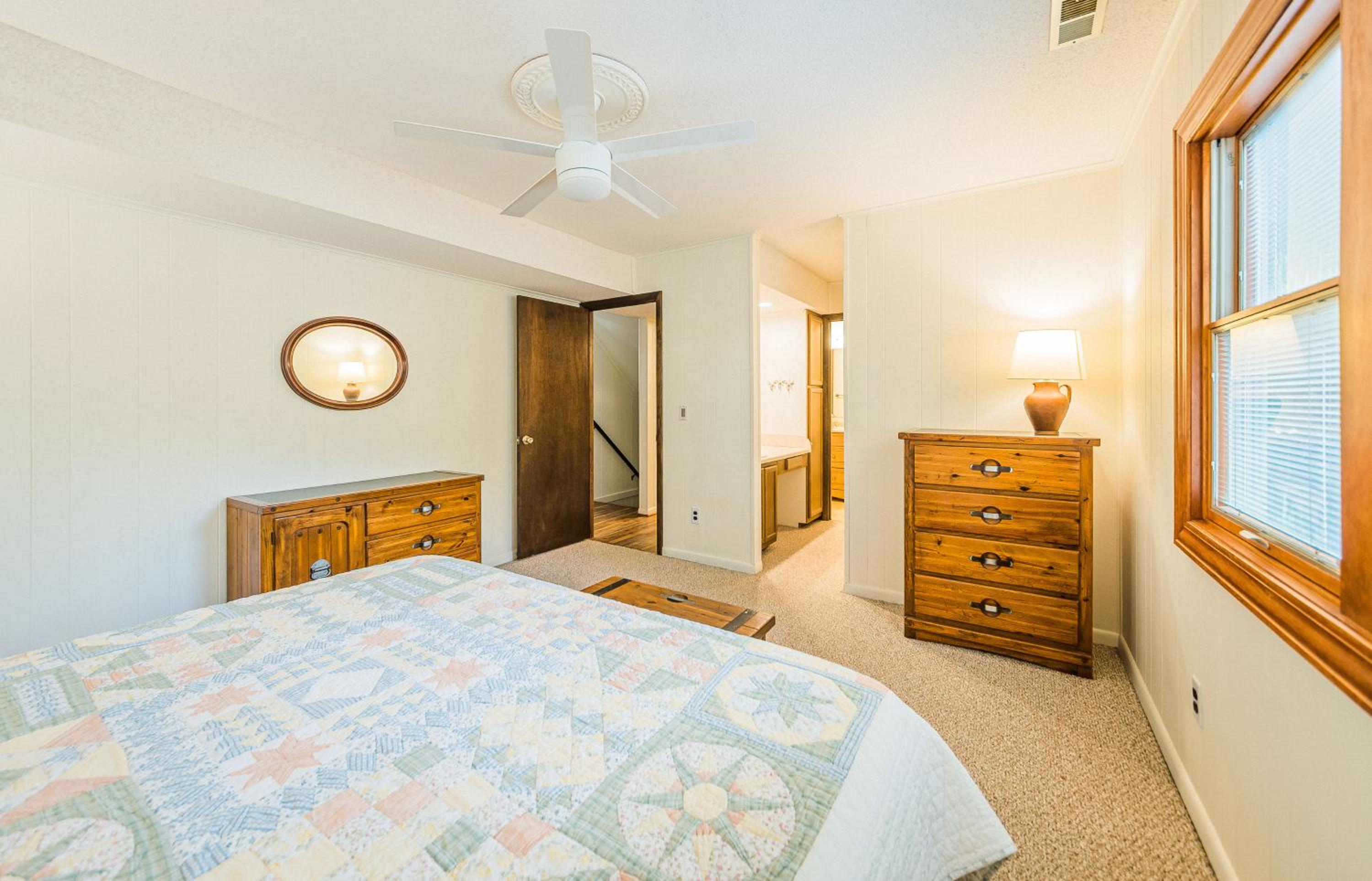 Casa La Playa - Duck, Sanderling, Lakefront, 160 Yards to the Beach, Community Pool, Pets OK