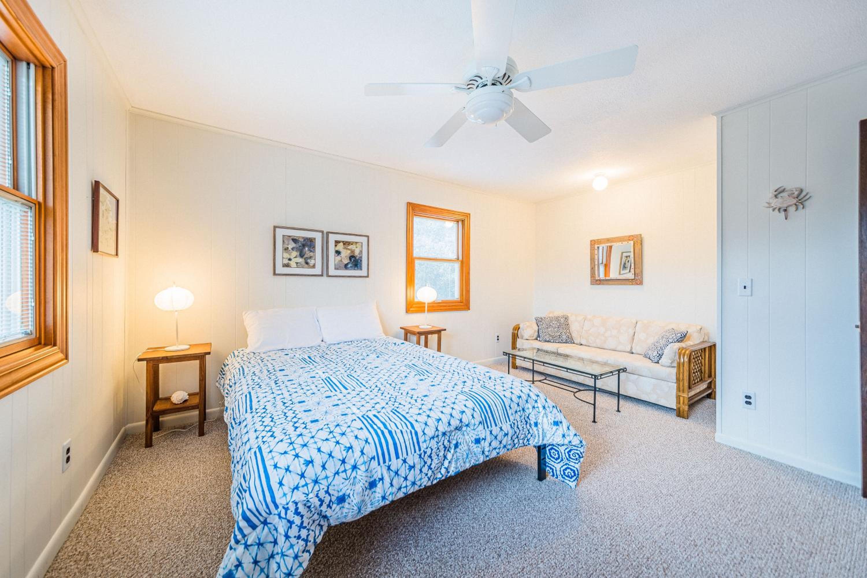 Casa La Playa - Duck, Sanderling, Lakefront, 160 Yards to the Beach, Community Pool, Pets OK