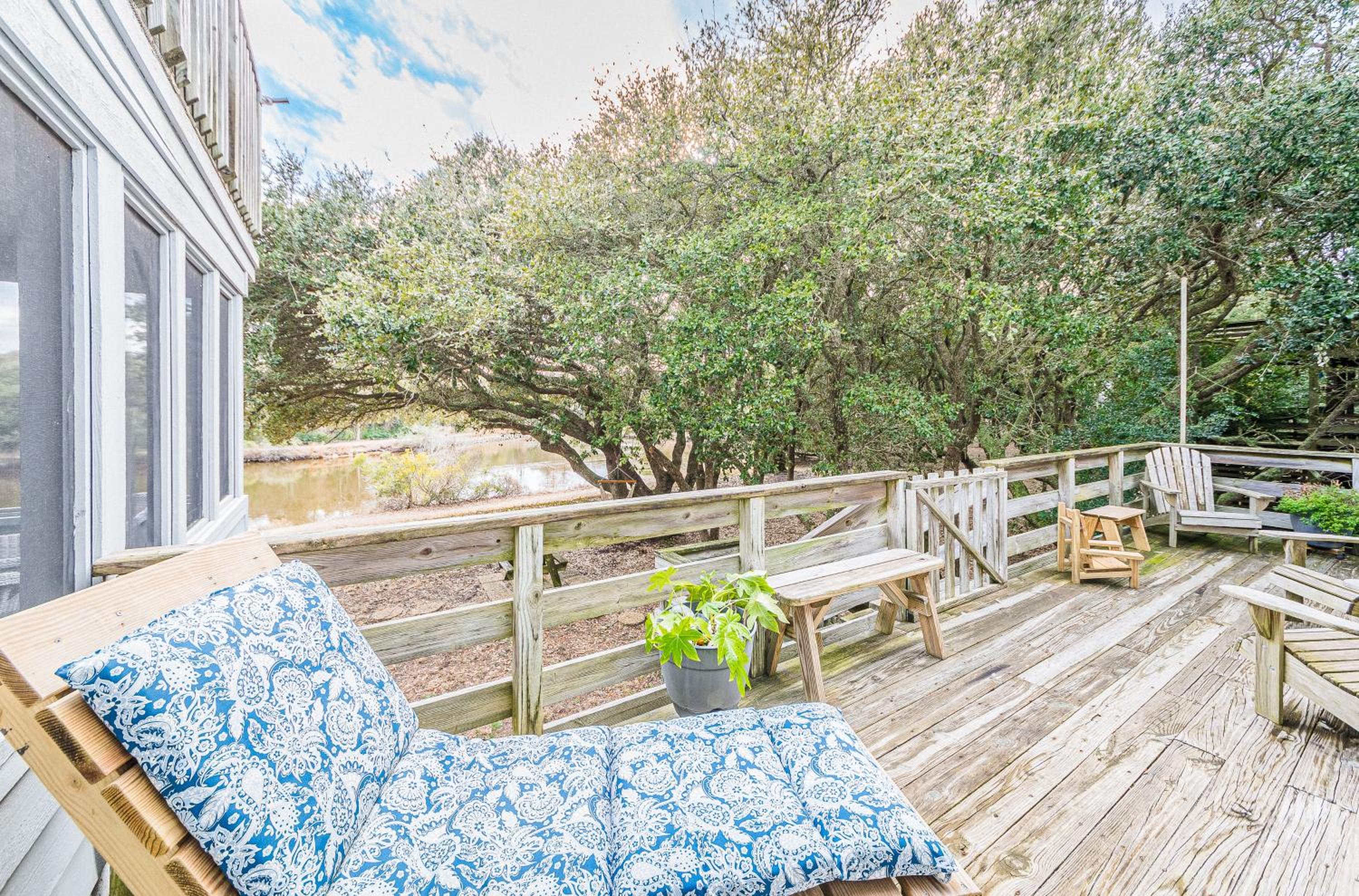 Casa La Playa - Duck, Sanderling, Lakefront, 160 Yards to the Beach, Community Pool, Pets OK