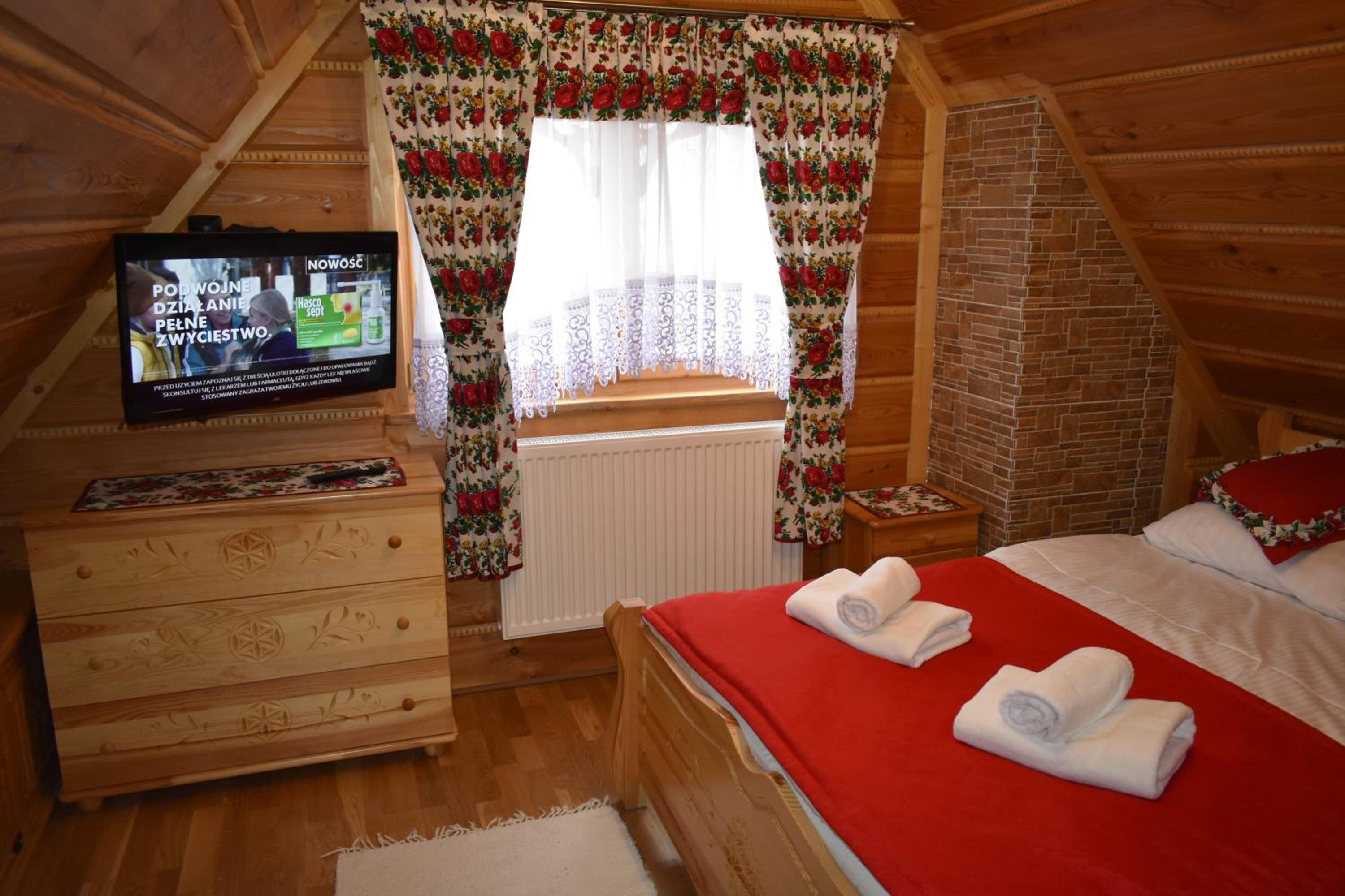 Domek Góralski POD LASEM