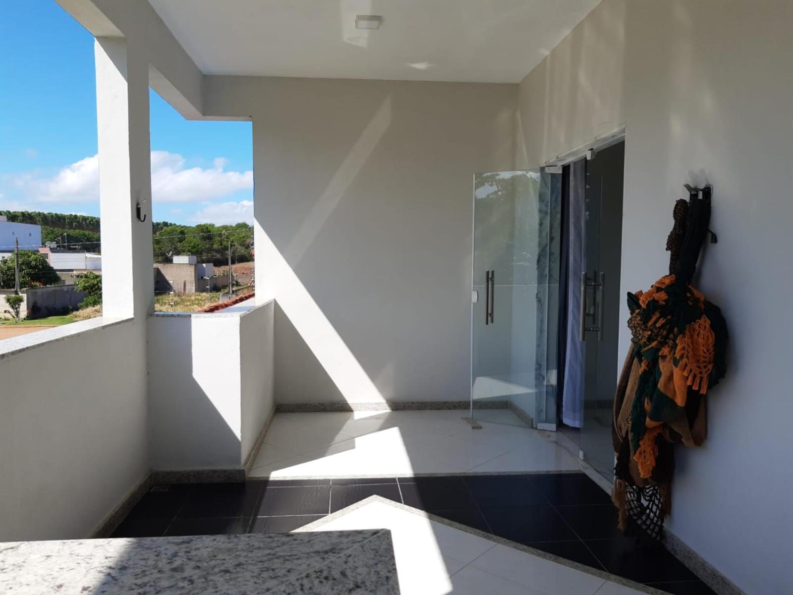 Xodó da Praia - amplo apartamento 3 qts 260 m da praia
