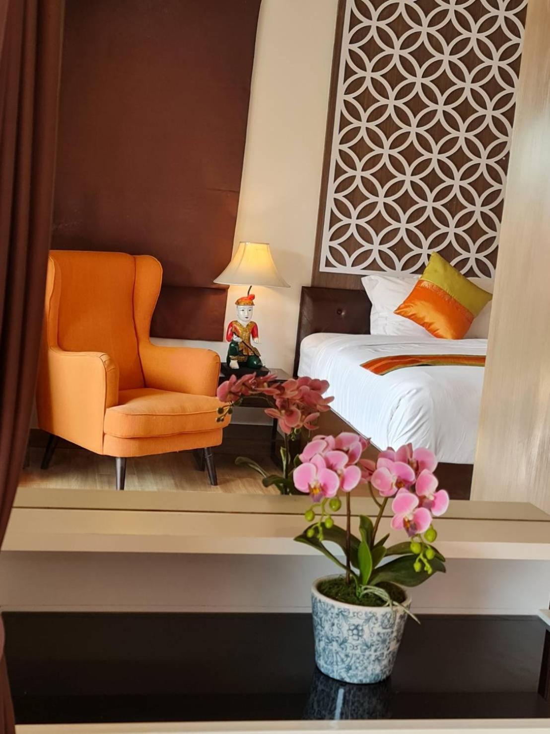 Elegancy Resort Hua Hin