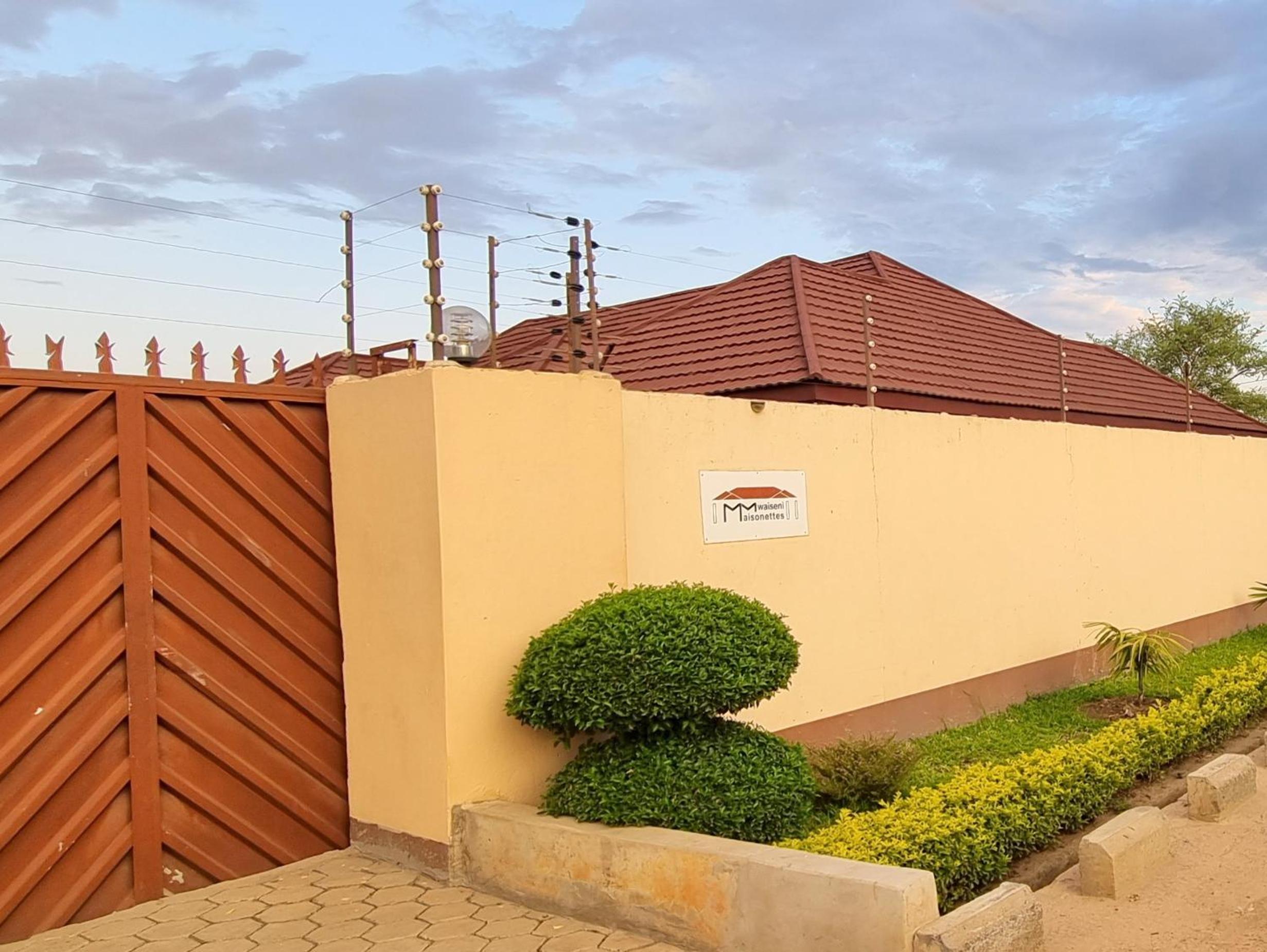 Mwaiseni Maisonettes apartments view 4