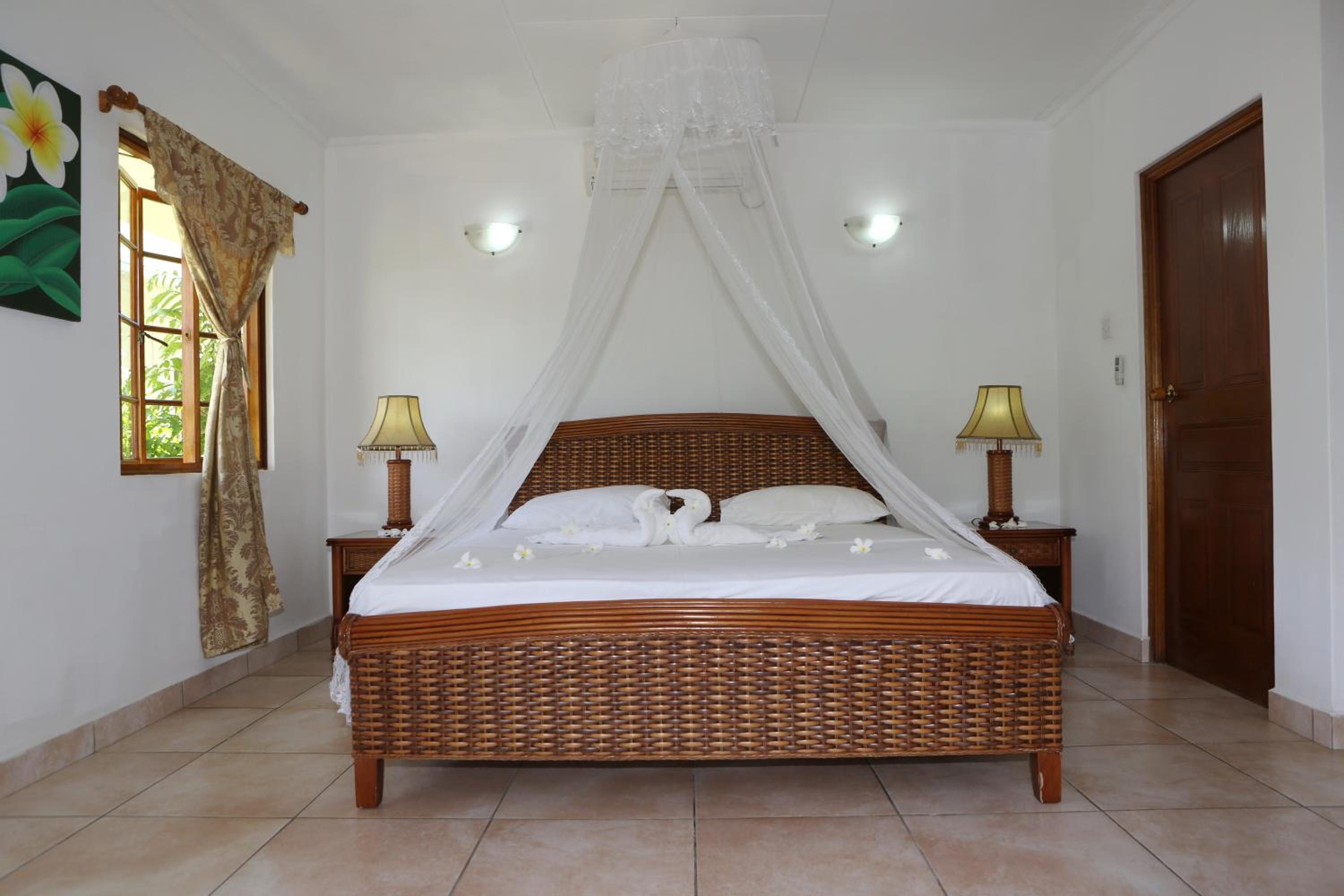 Le Surmer Self Catering Chalets