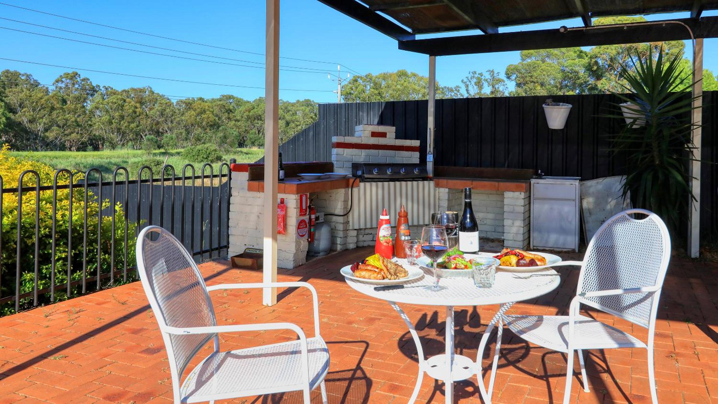 Bishops Lodge Narrandera