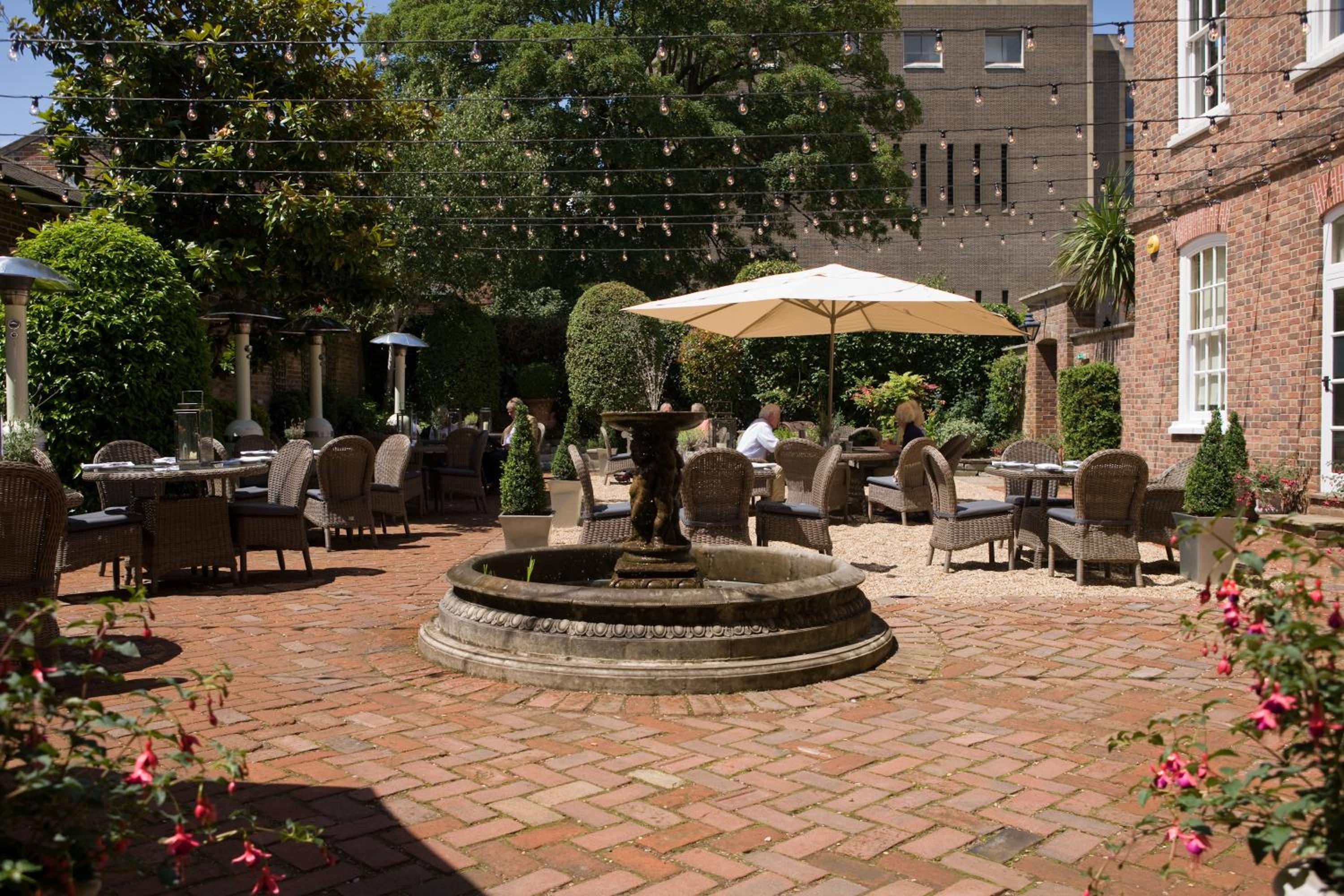 Winchester Vacations - Hotel du Vin Winchester - Property Image 8