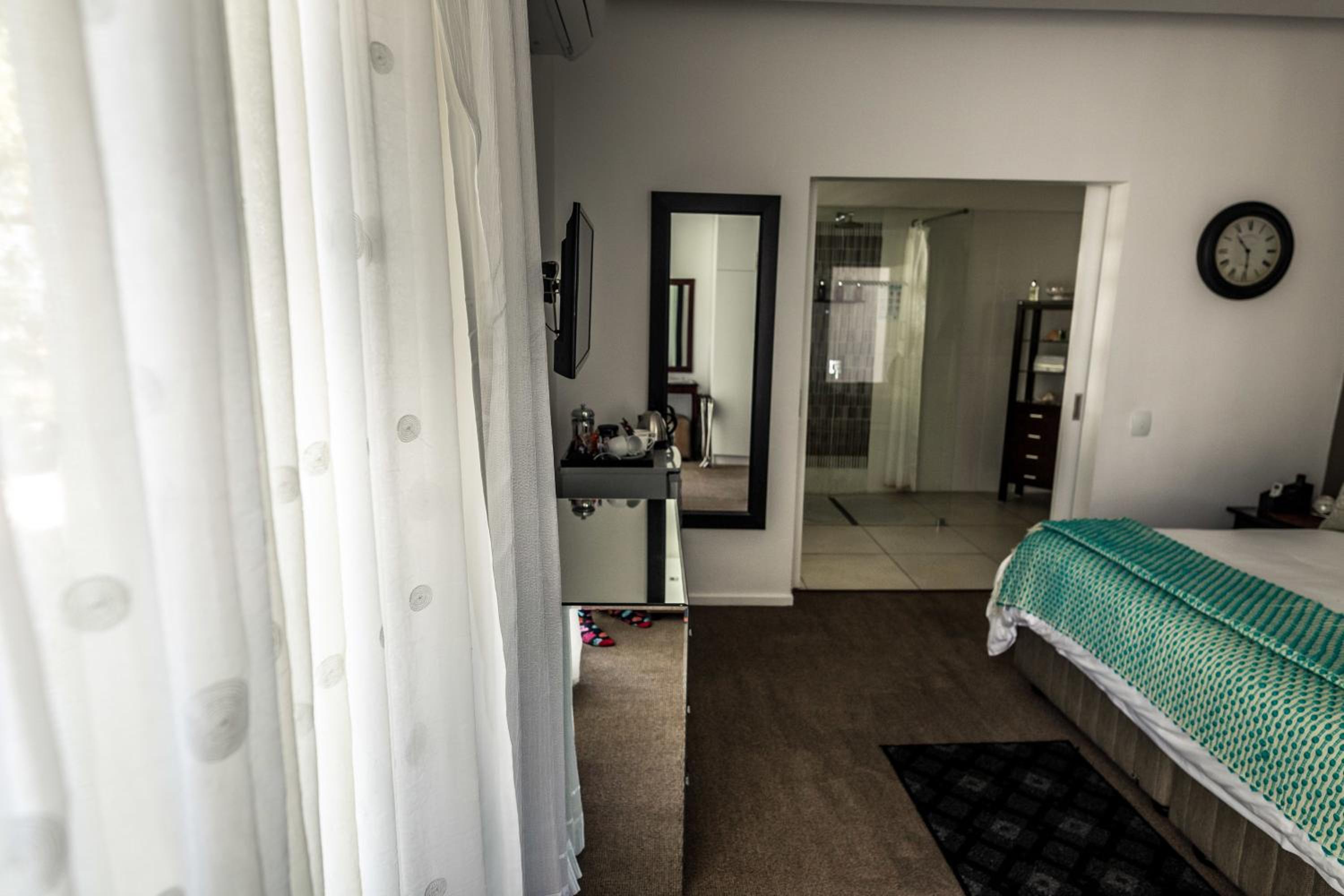 Point B Guest House -Sustainable Solar Energy — photo 72