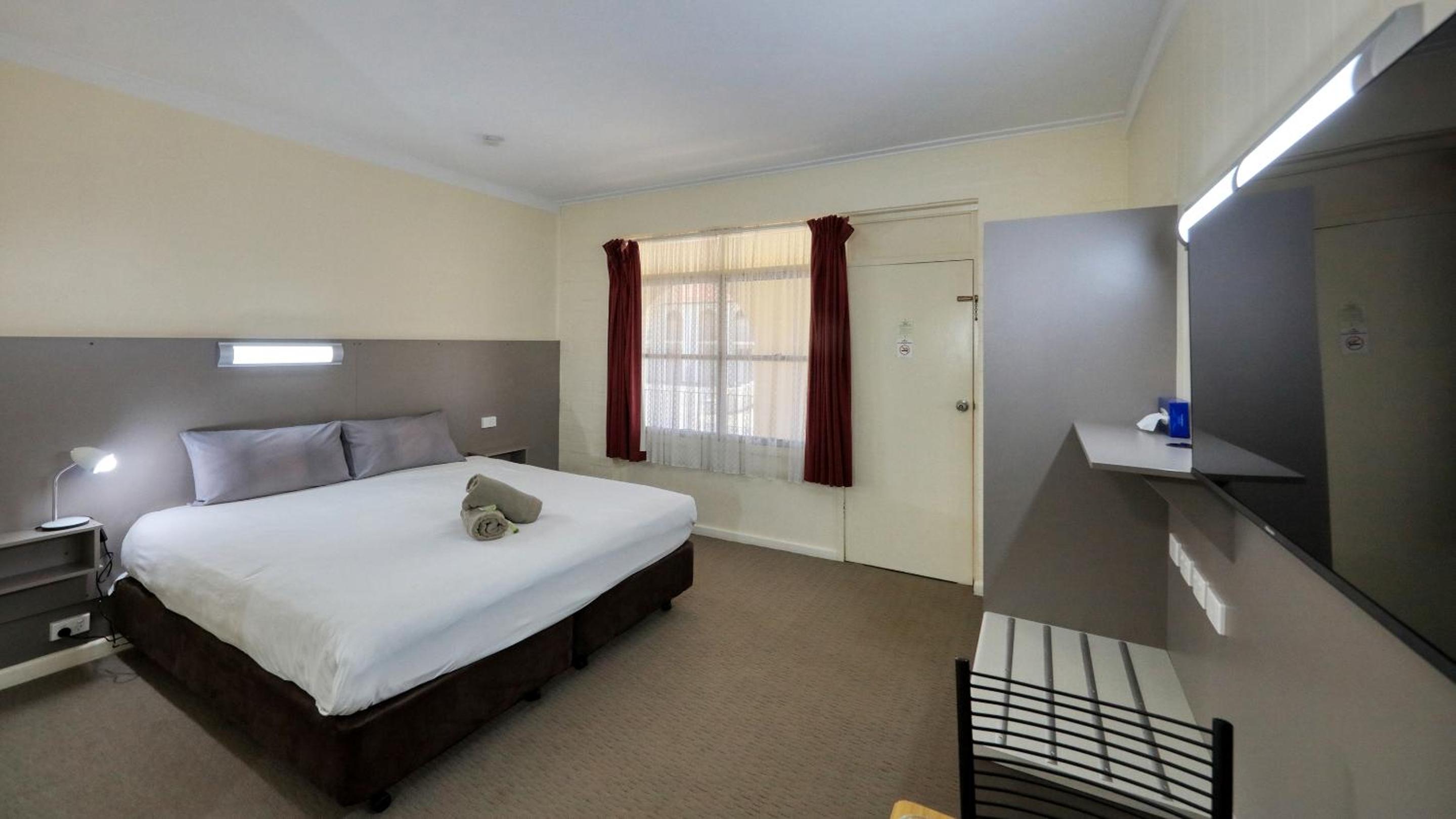 Bishops Lodge Narrandera