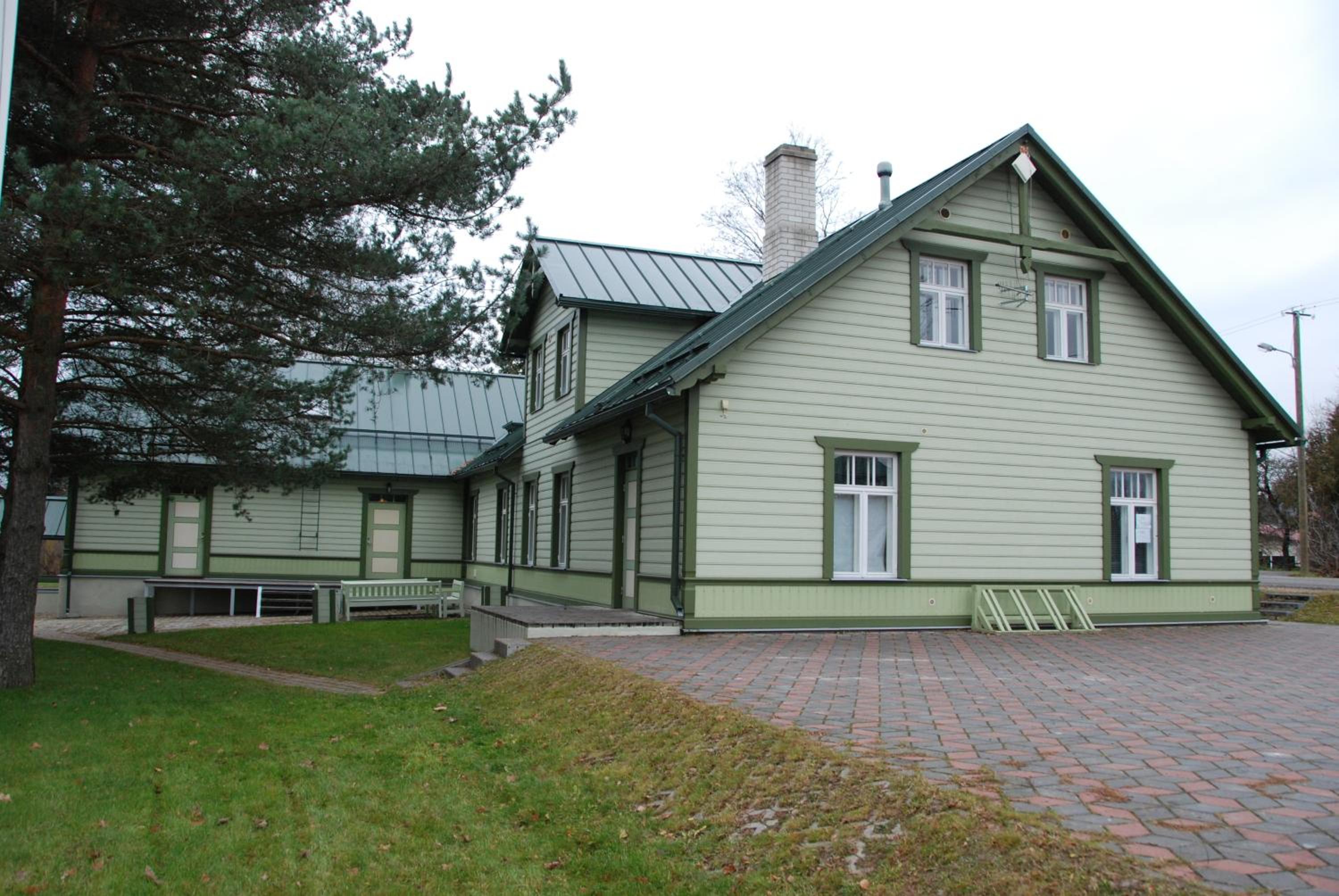 Photo 8