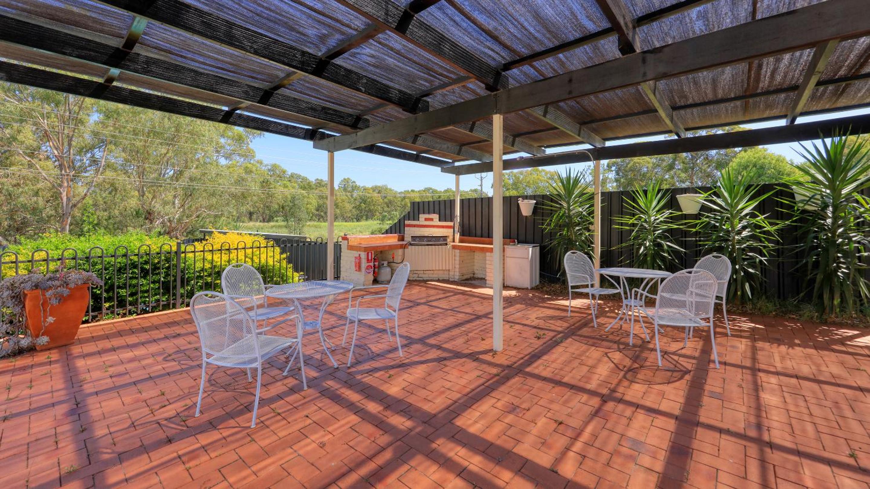 Bishops Lodge Narrandera