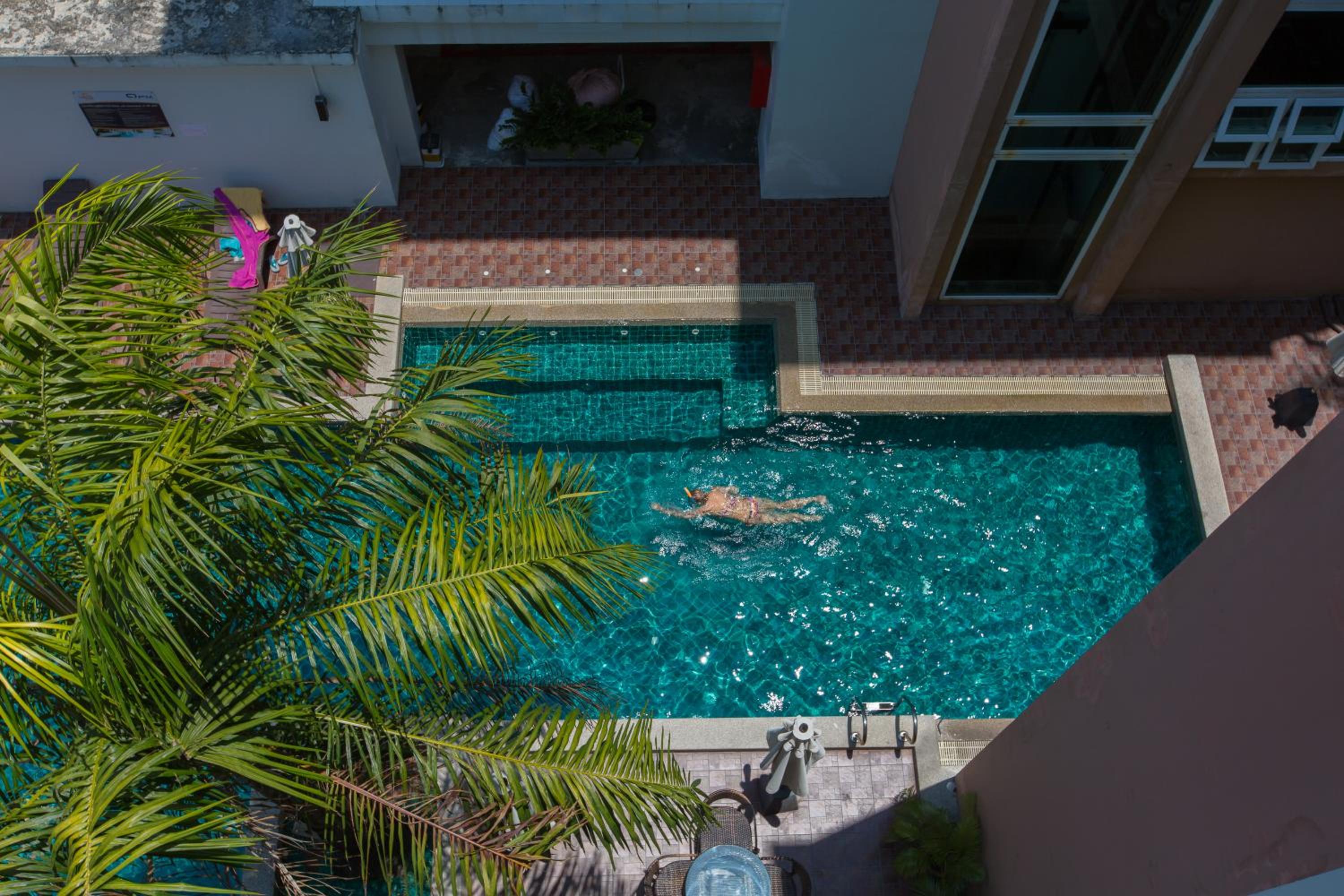 619 2 Bedrooms 2 Bathrooms 1 Km Walk To Beach