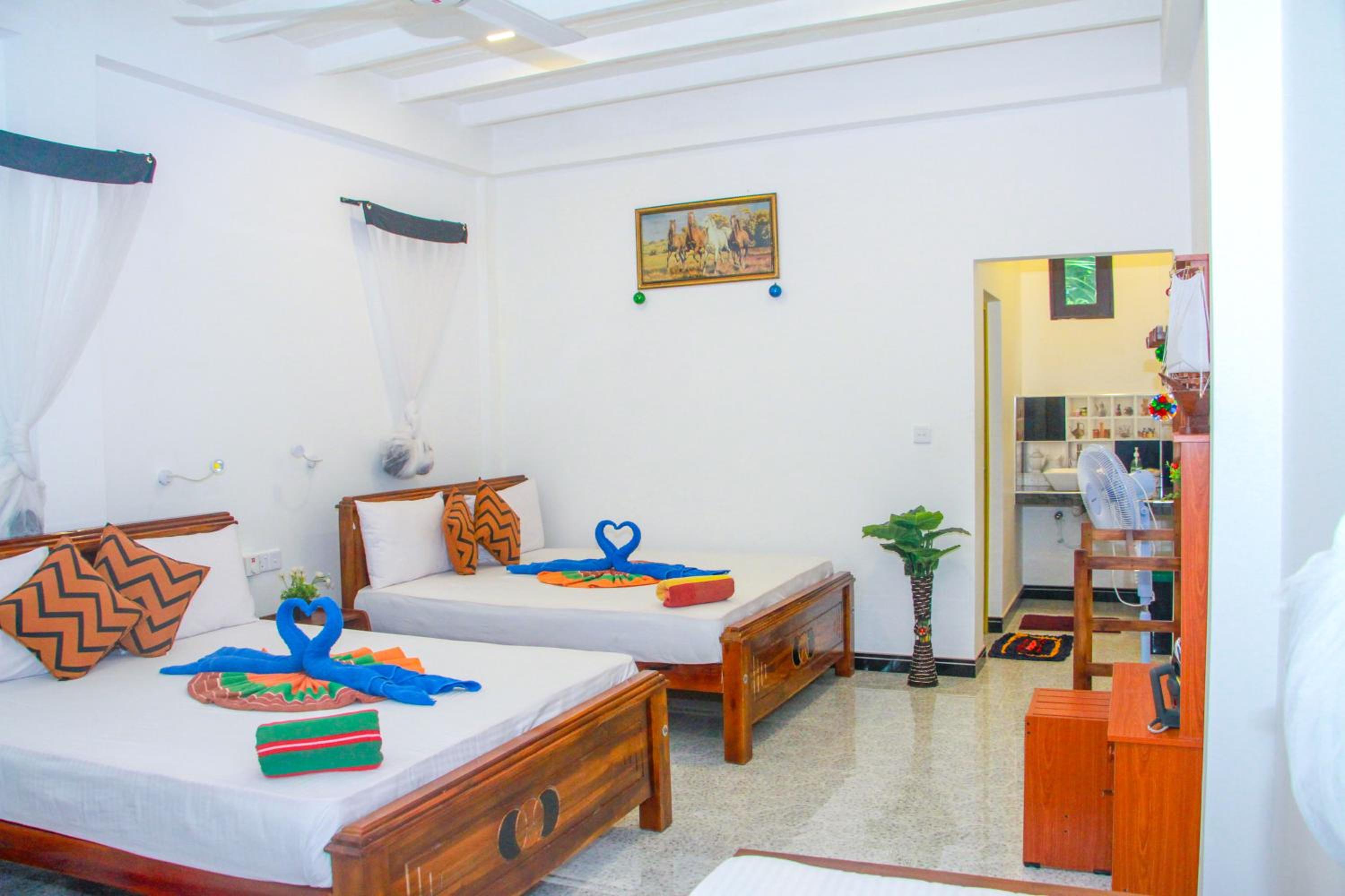 Sigiri Tarushan Home Stay