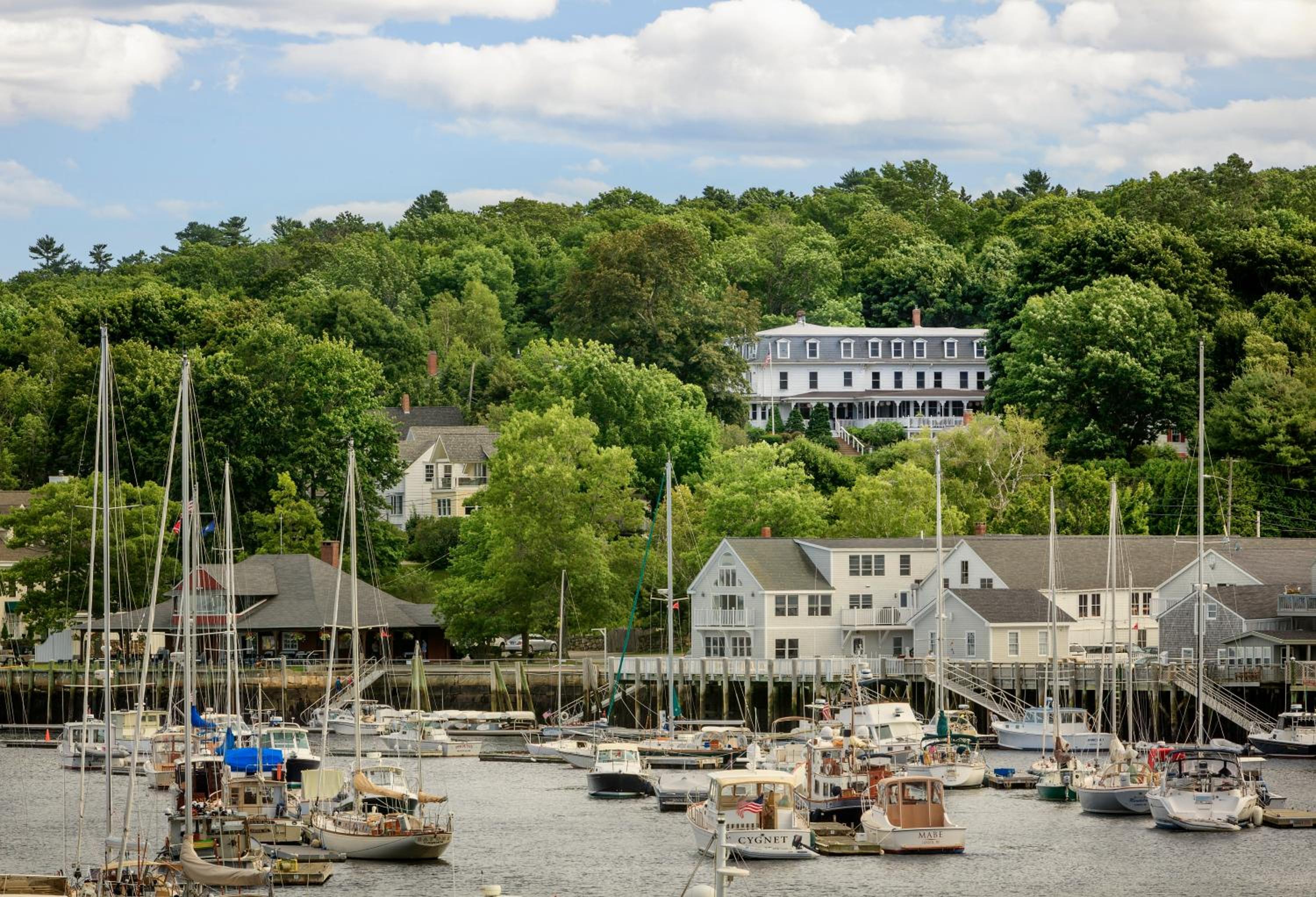 Hotel Relais Chateaux Camden Harbour Inn - Image 1