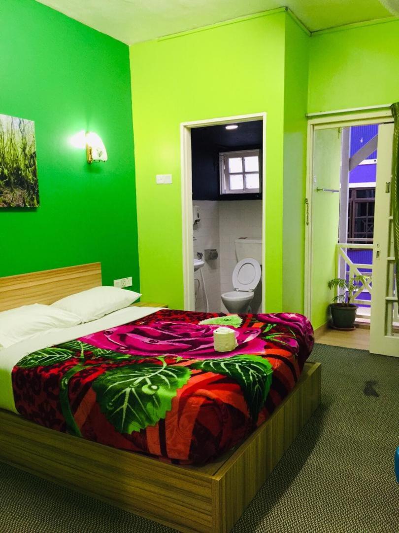 Rose Haven Hotel photo 1
