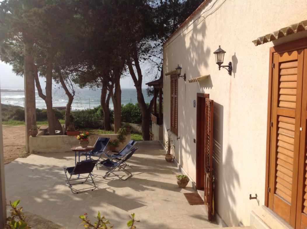 CASA CON VERANDE SUL MARE a 2 MINUTI A PIEDI DALLA SPIAGGIA