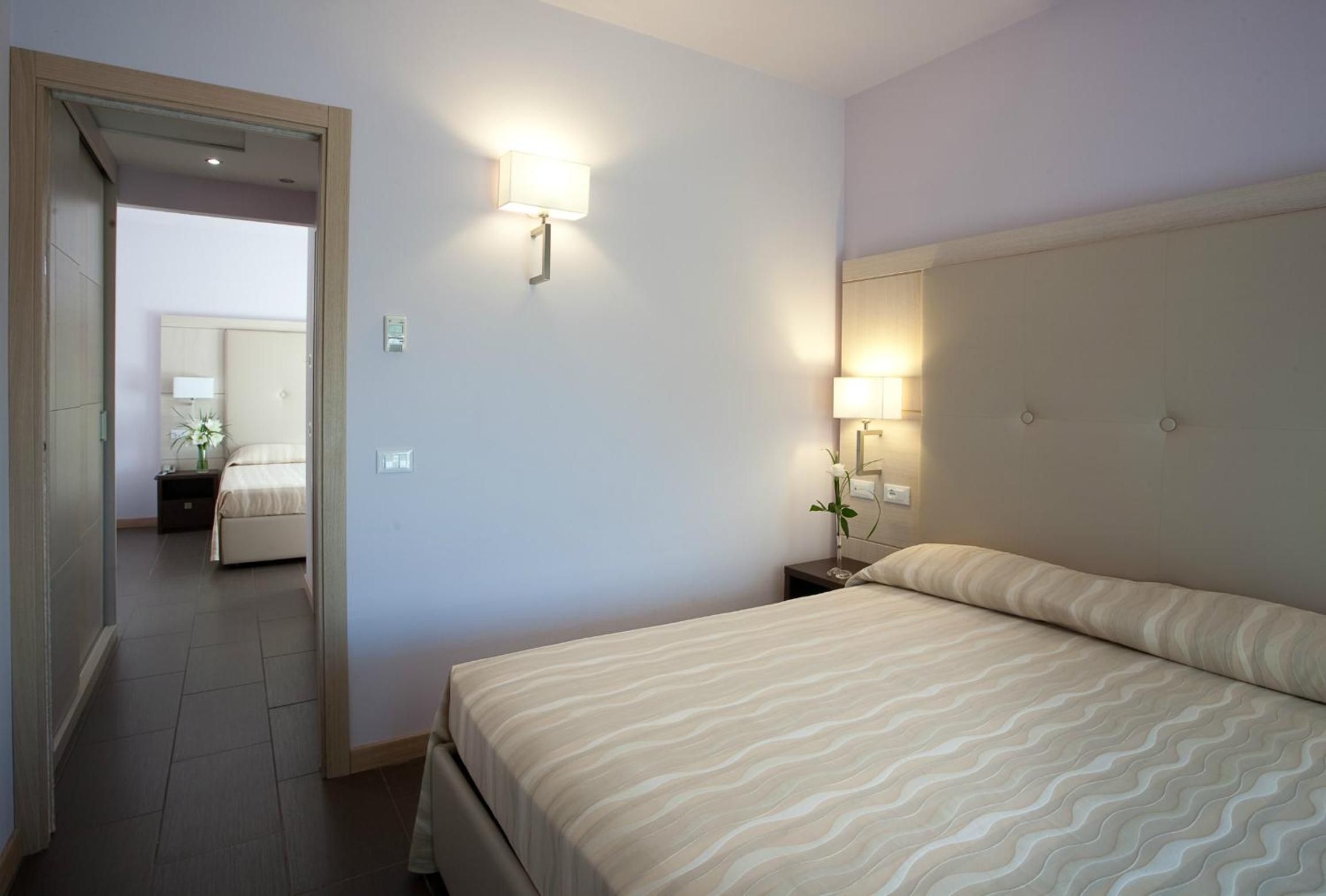 Sirmione Vacations - Hotel Porto Azzurro - Property Image 18