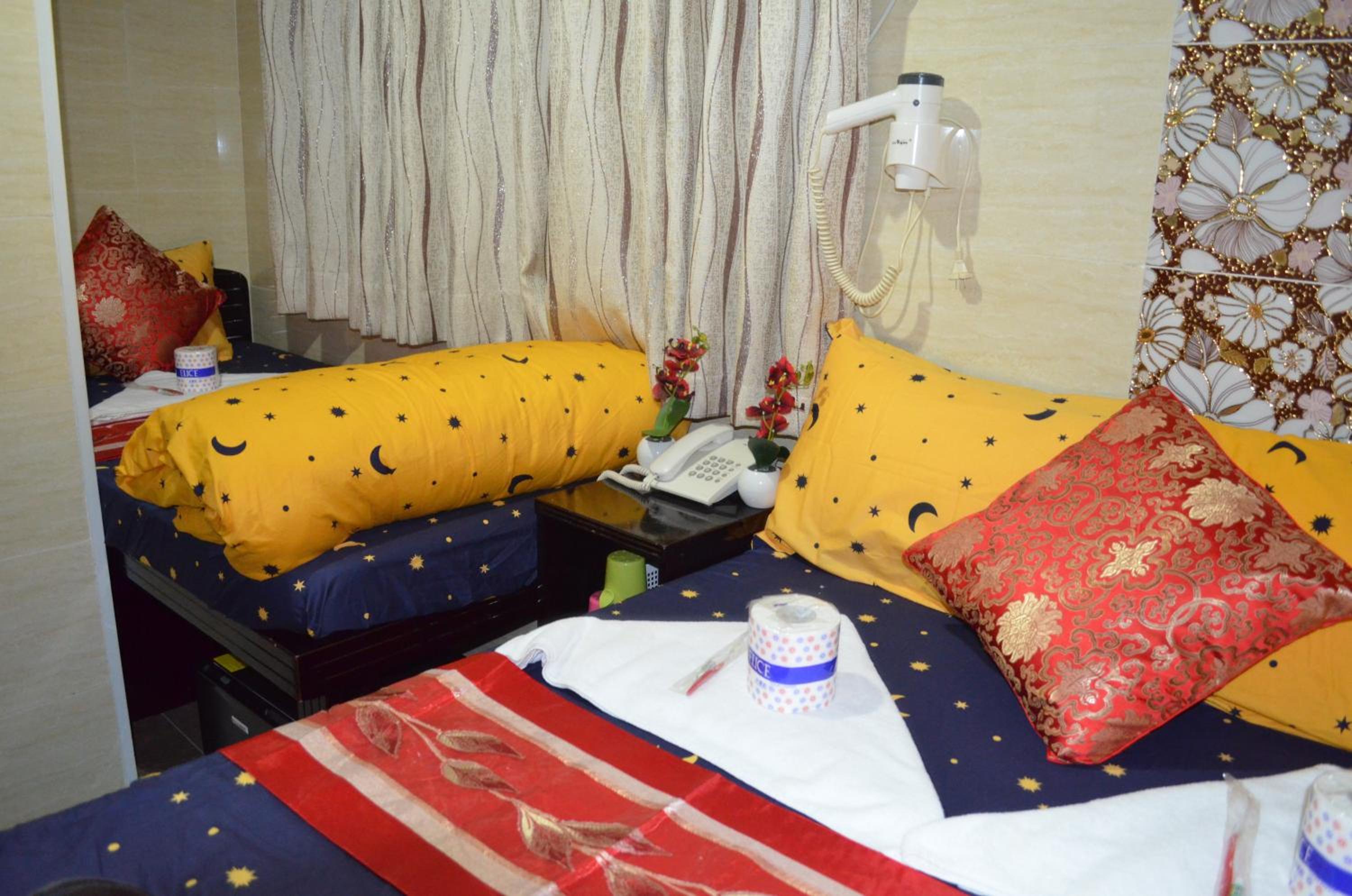Skylark Hostel