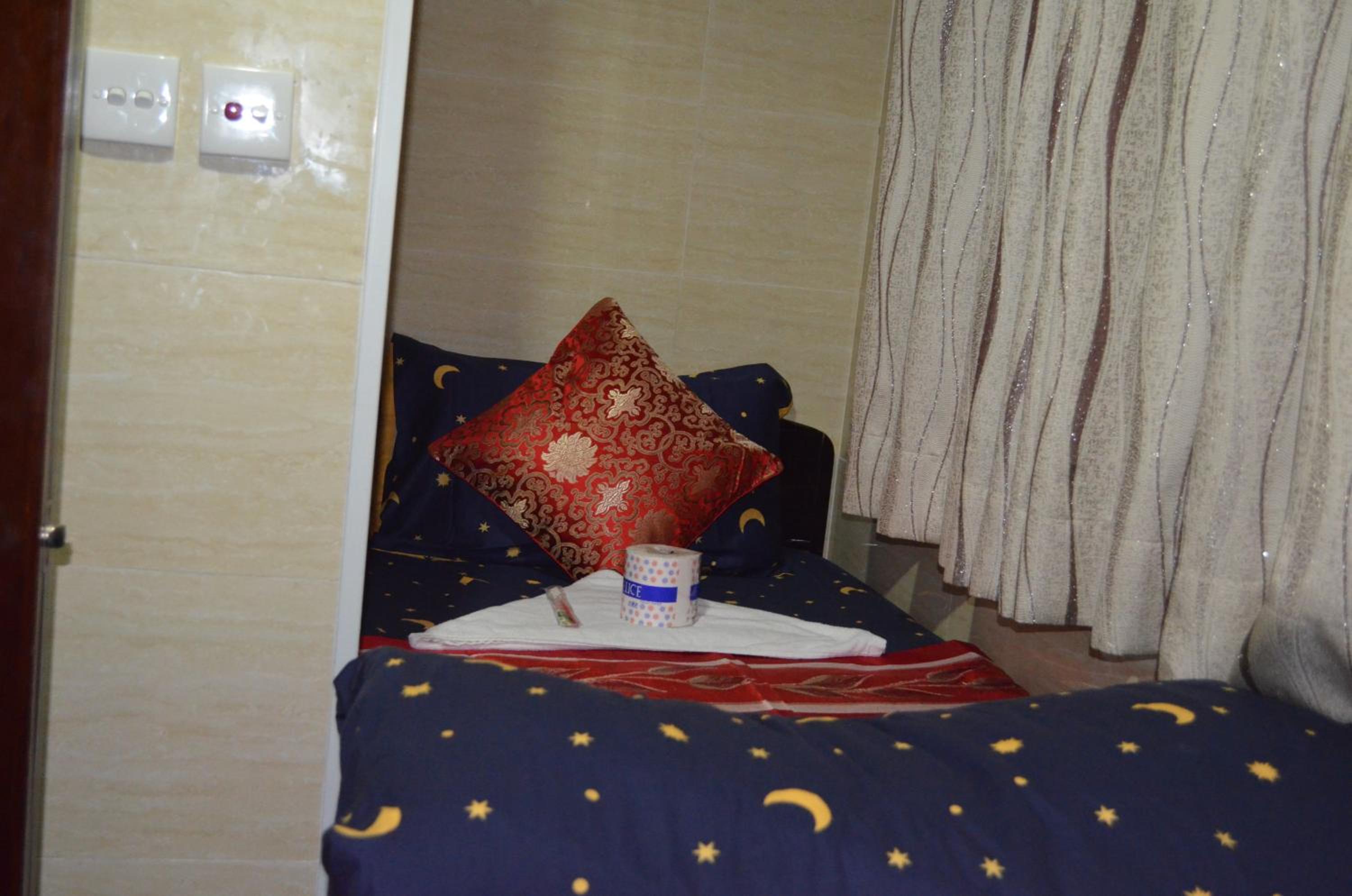 Skylark Hostel