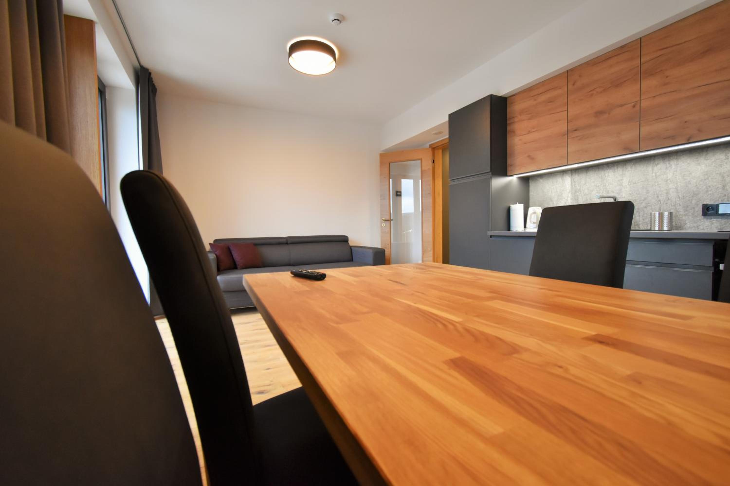 Apartments with mountain views view 3