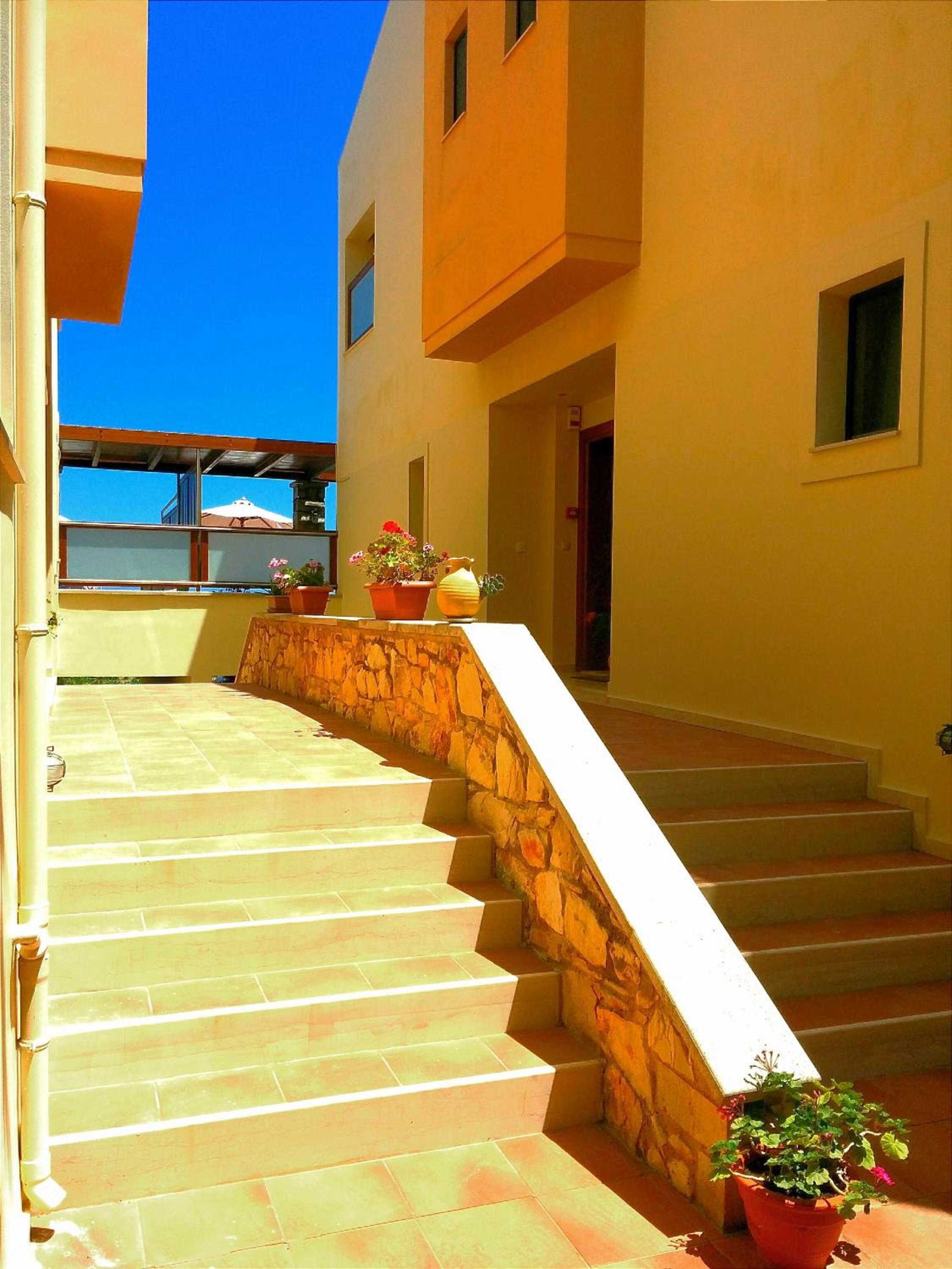 Corali Villas - Seaview, Private Pools, 450 to Beach