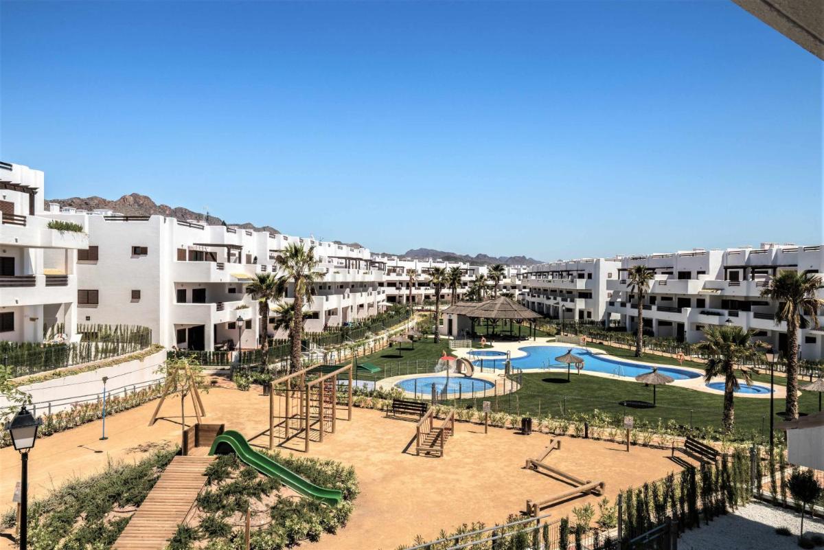 Girasol apartamento para 4 personas con piscina communitaria photo 1