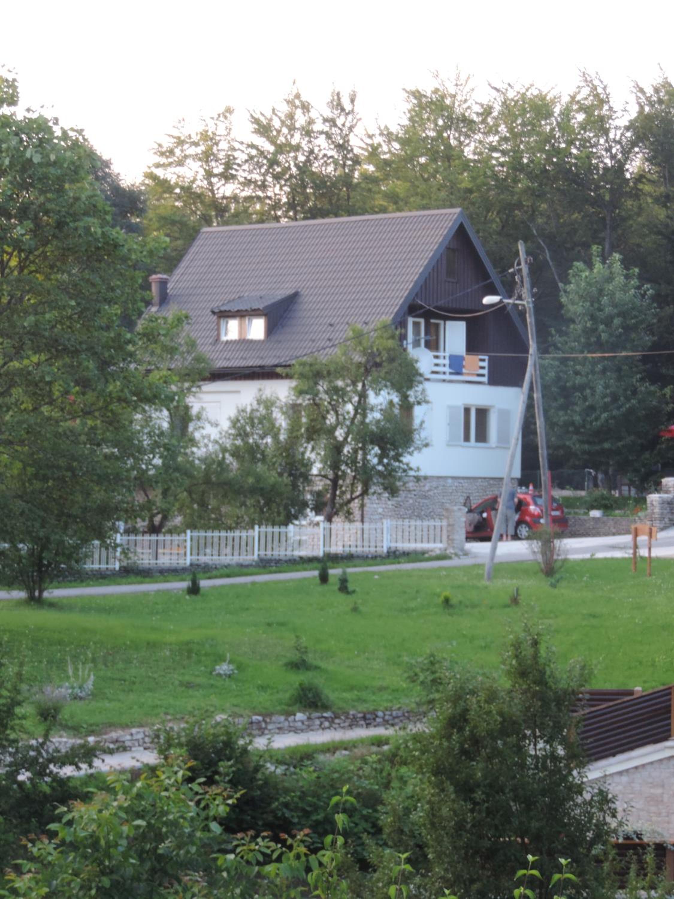 Photo 37