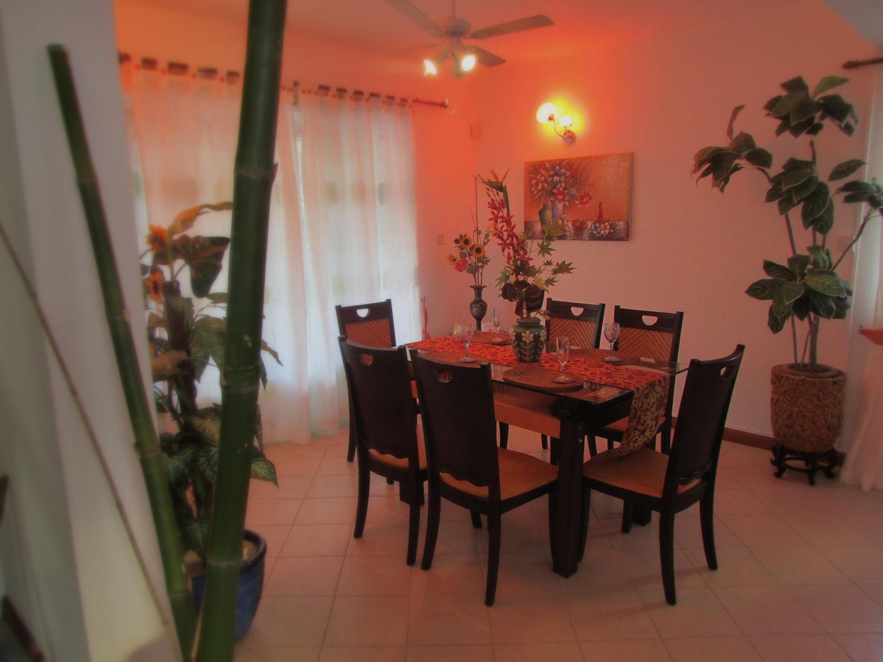 Golden Rod villa