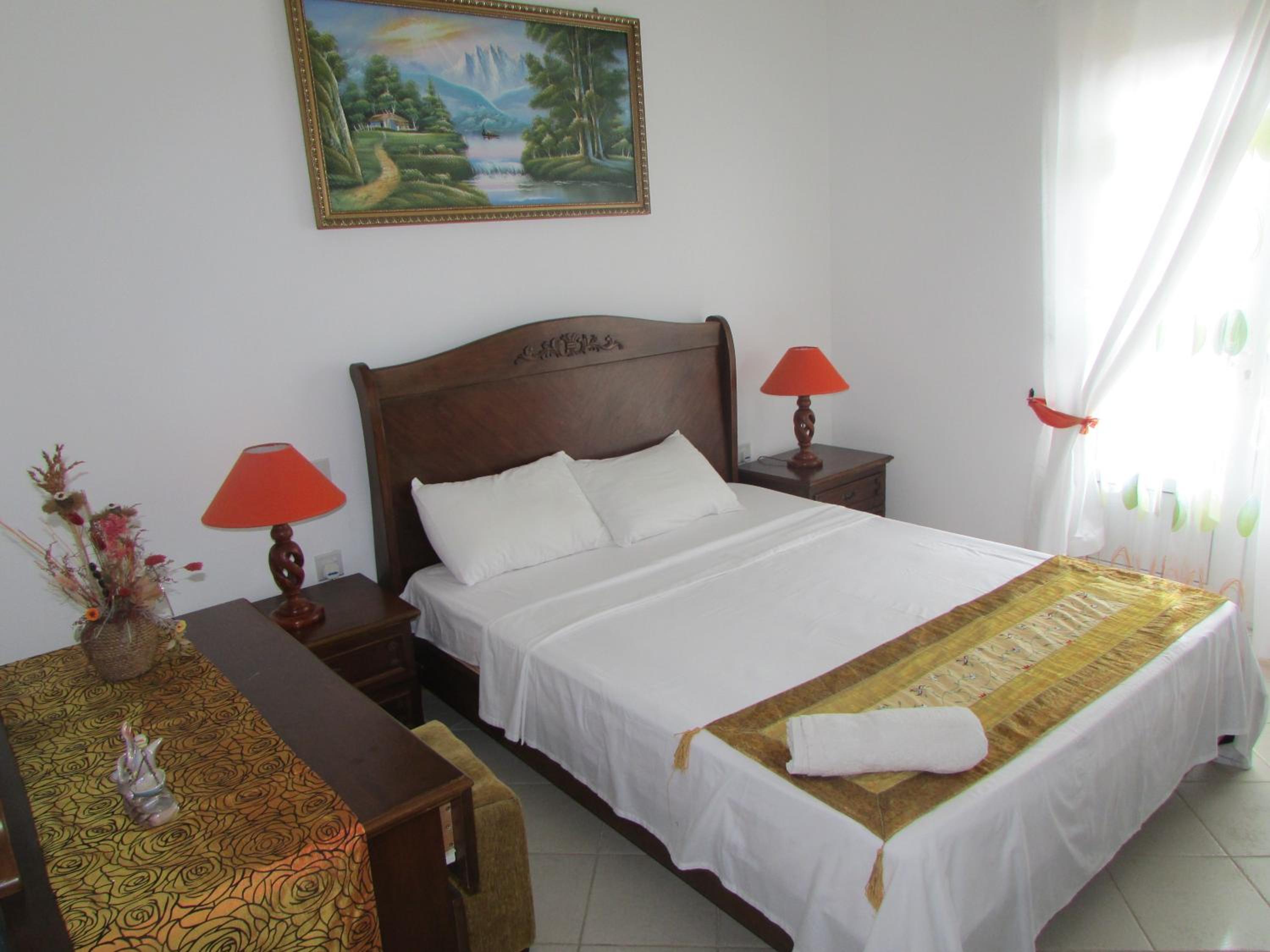 Golden Rod villa