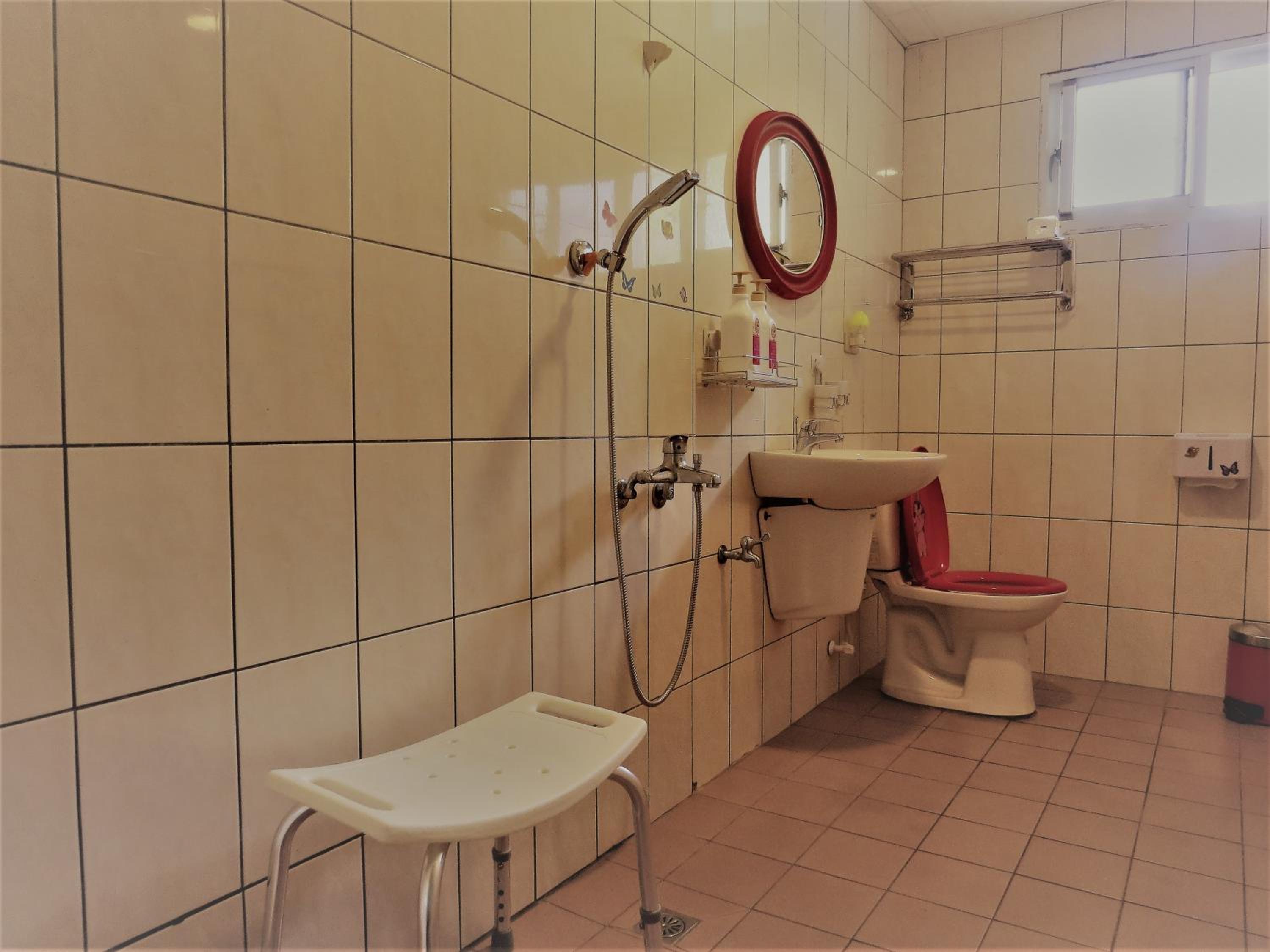 Photo 16