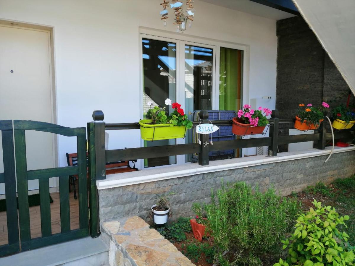 Villa Amos at Aquamarine Residence