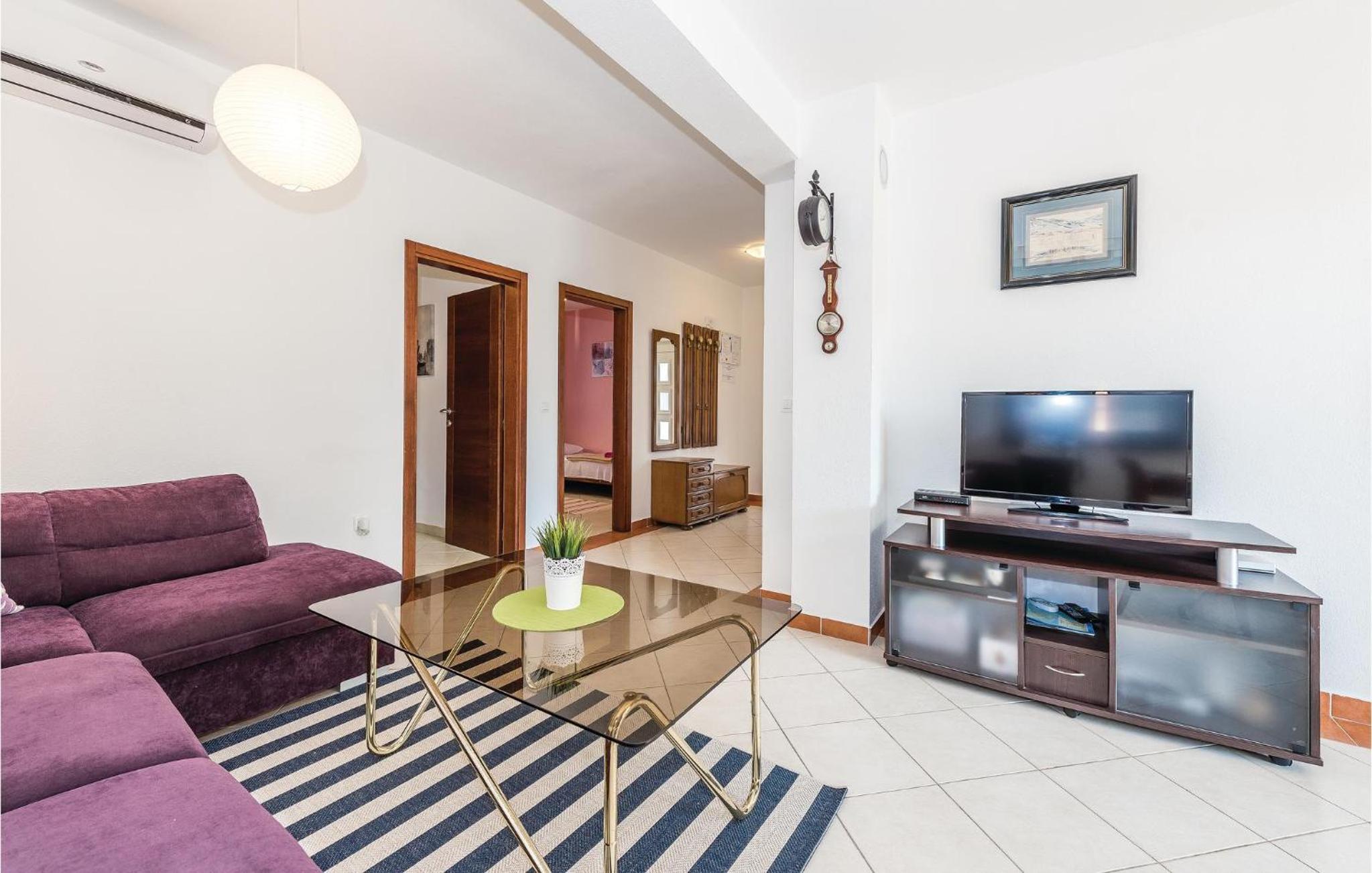 Two-Bedroom Apartment In Rogoznica view 4