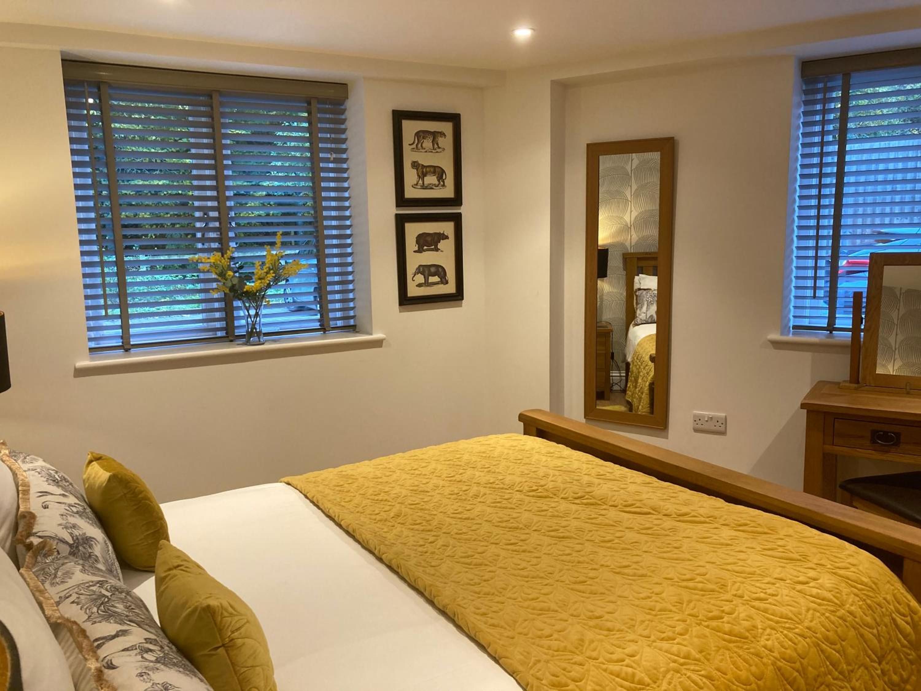 Yeovil Vacations - Streamside Apartments - Property Image 24