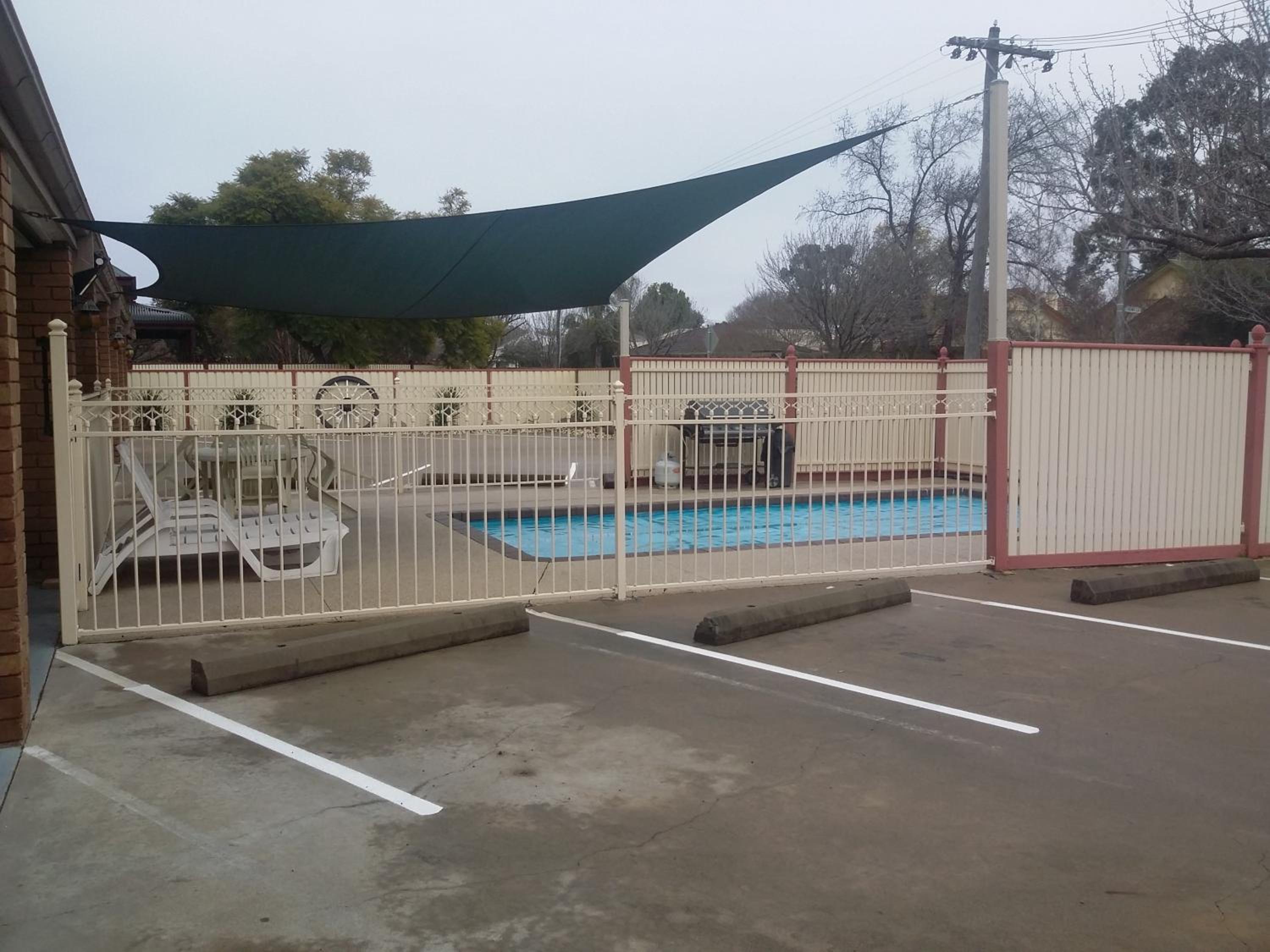 SHEPPARTON MOTOR INN Tudor House Motel