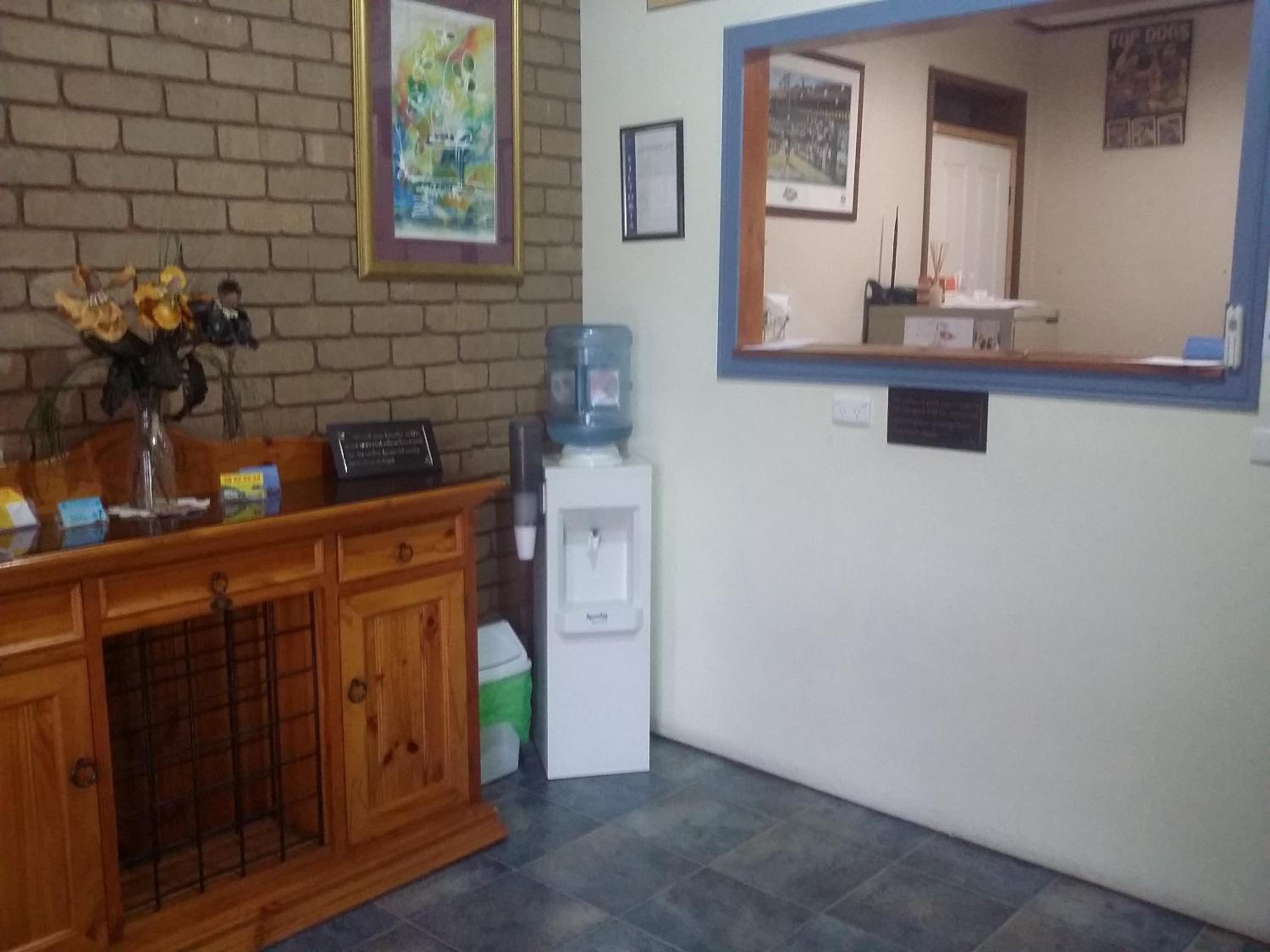 SHEPPARTON MOTOR INN Tudor House Motel
