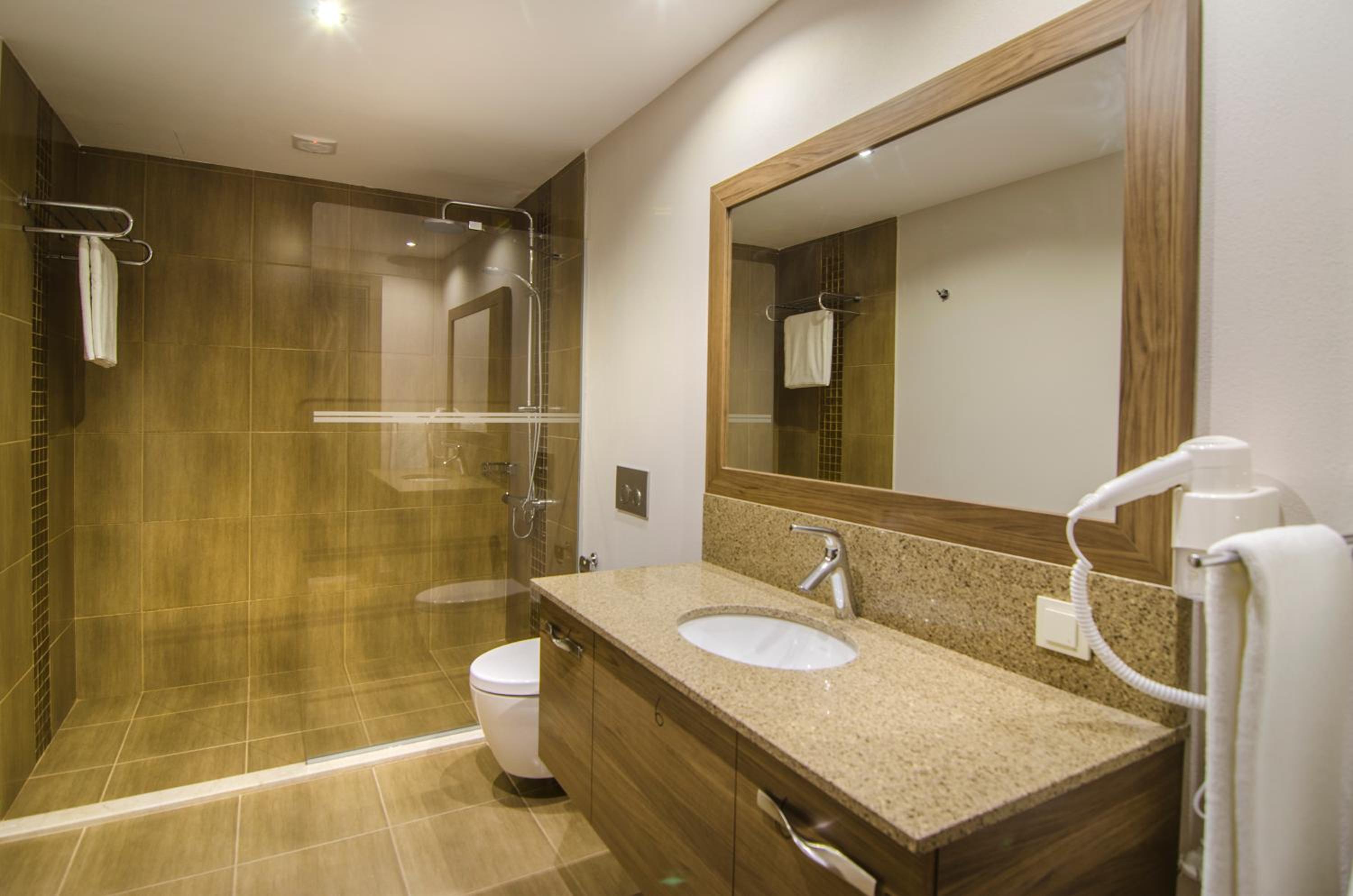 Ladies Beach Suite Hotel - Image 86