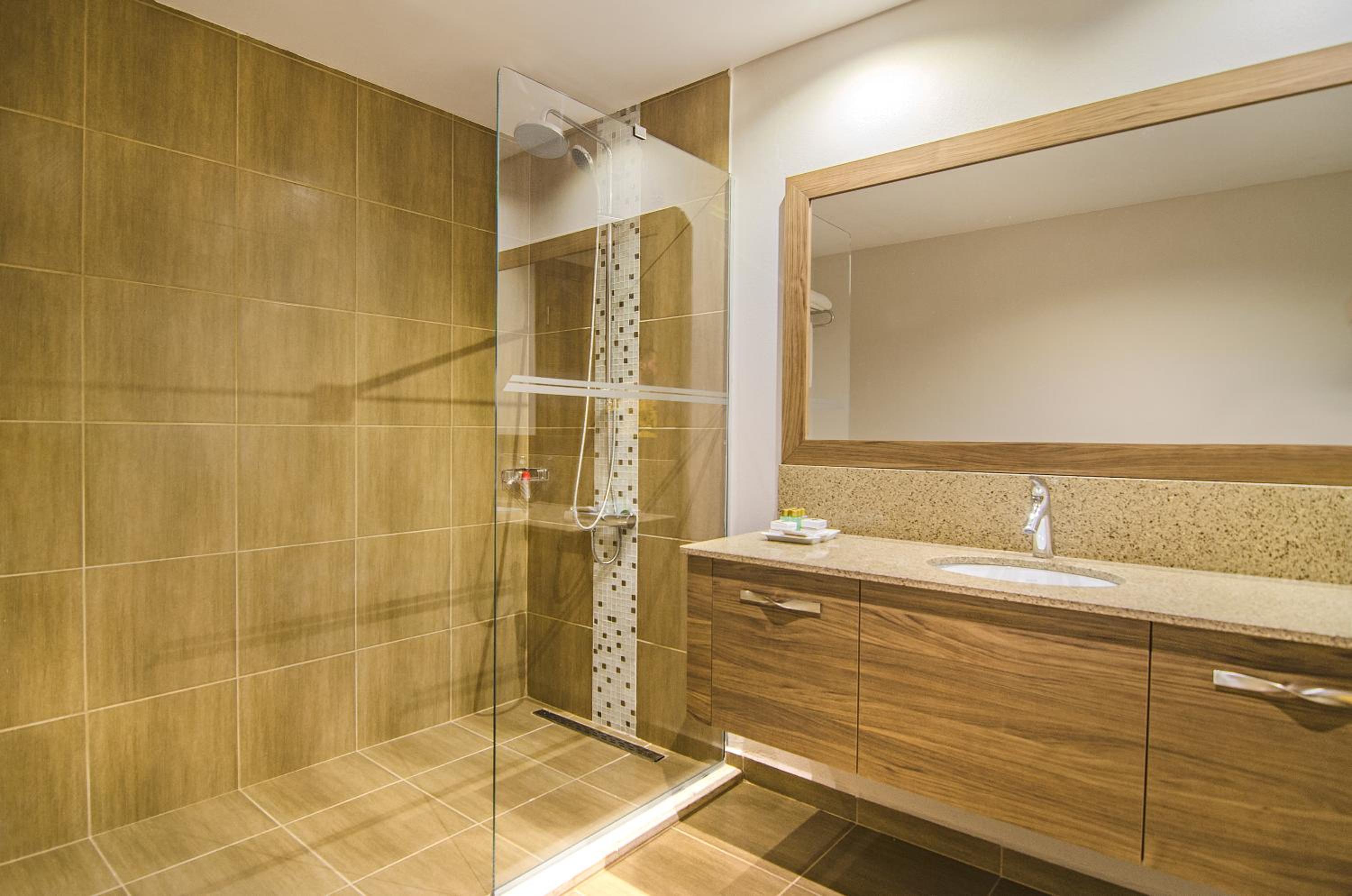 Ladies Beach Suite Hotel - Image 87