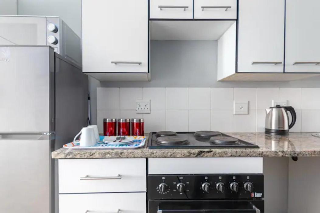 Leas Furnished Apartments - Capital Hill, Pretoria, photo 5 of 37