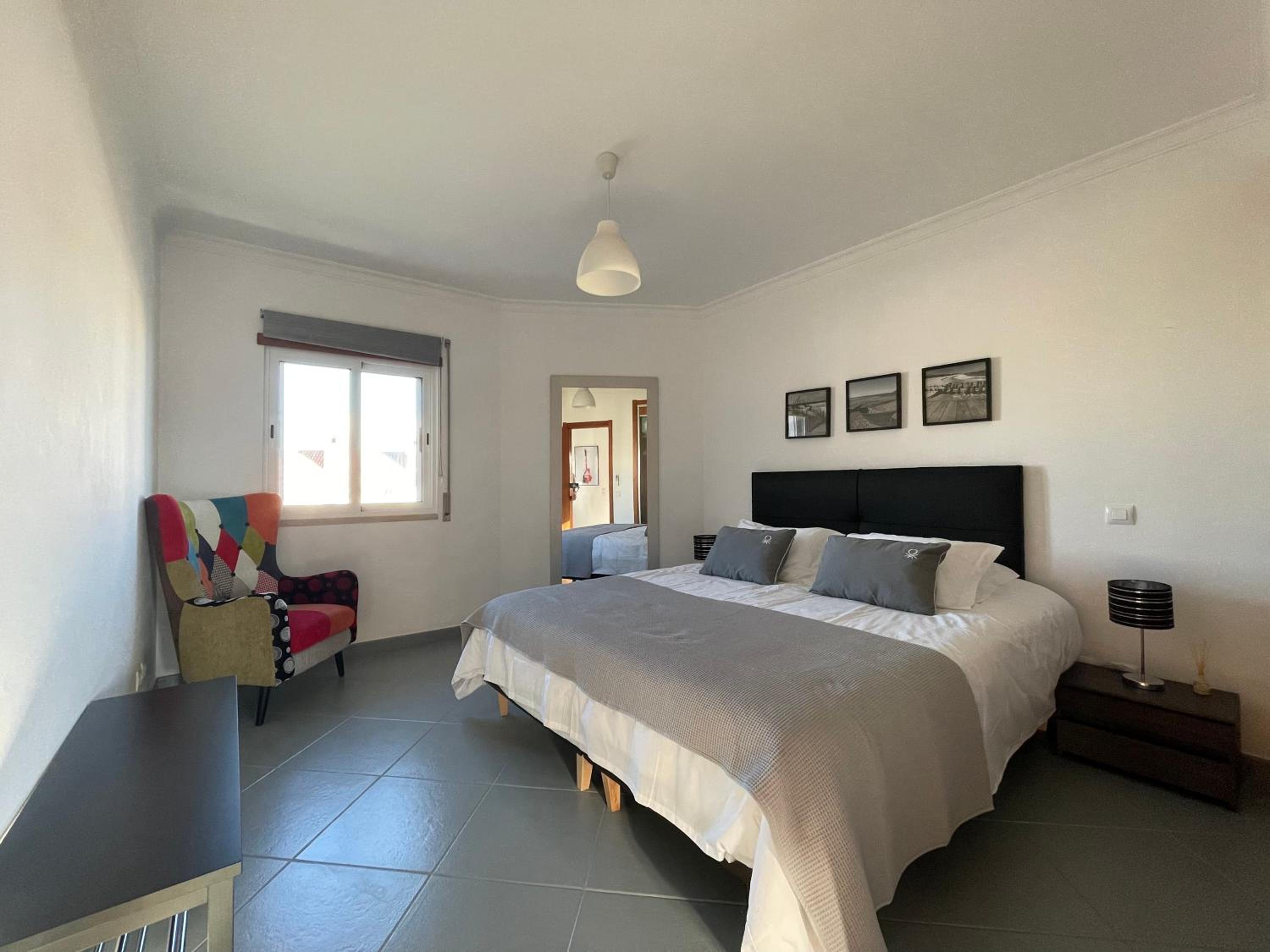 T1 ocean view close to Praia da Oura view 3