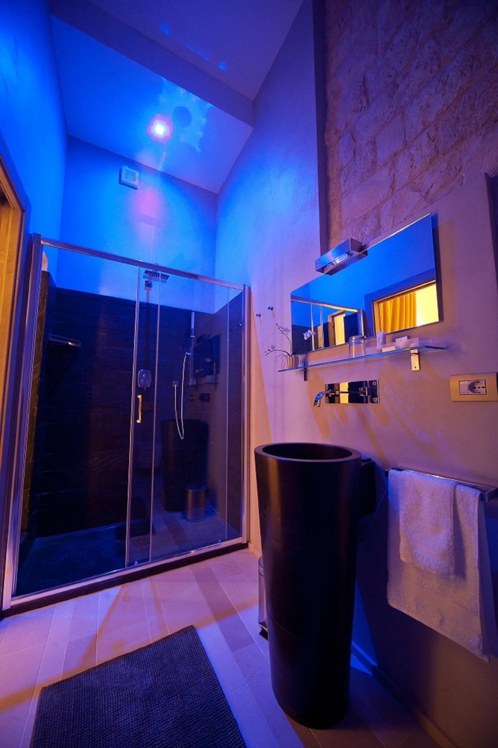 Tabula Maris B&B en Trani — bathroom