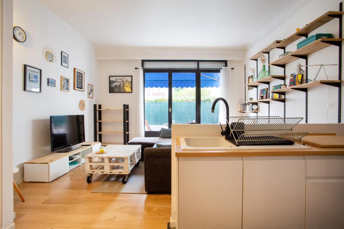 Apartment 5 minutes from the tram and 10 minutes from the sea photo 2