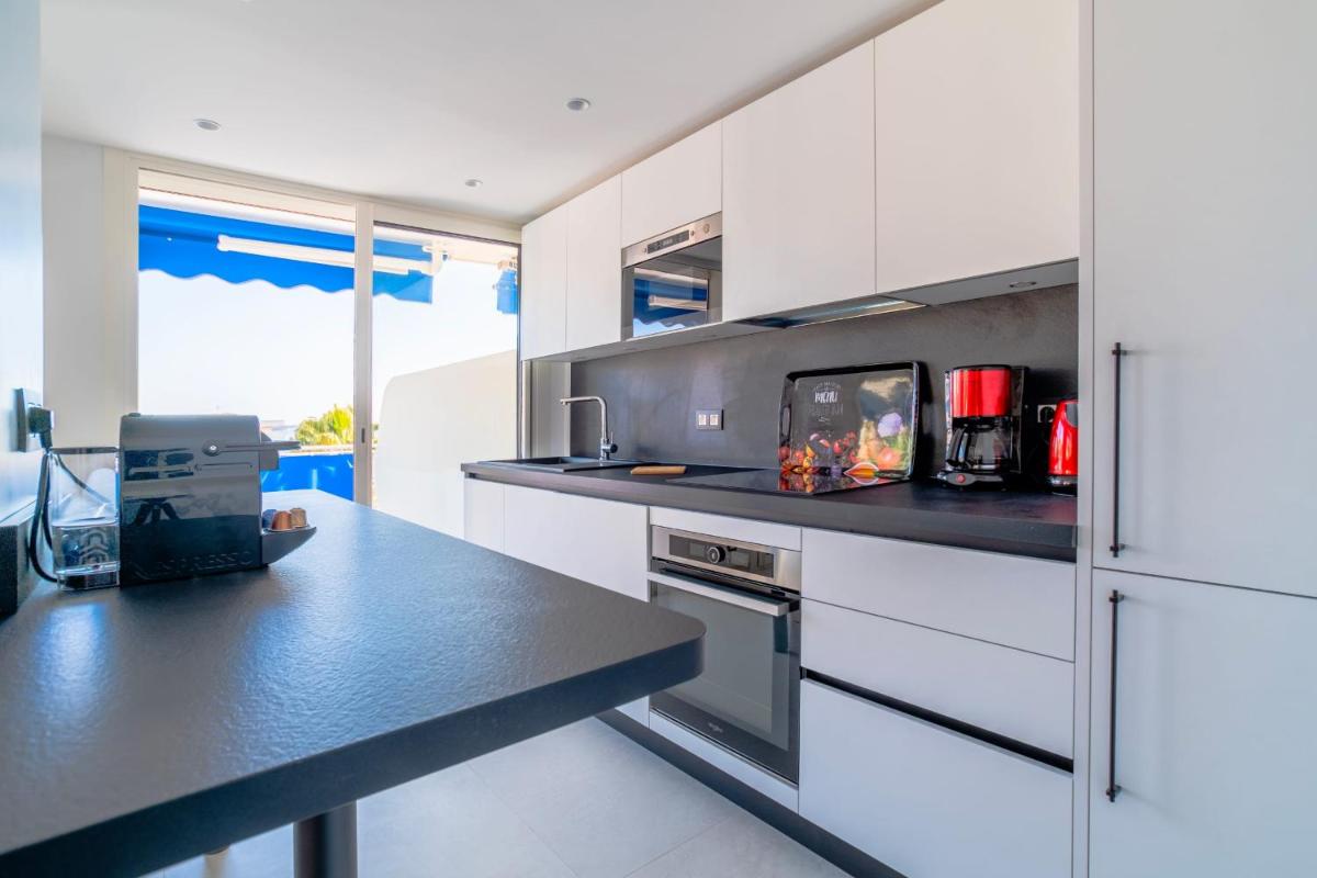 SERRENDY Near the beaches sea view & terrace photo 2
