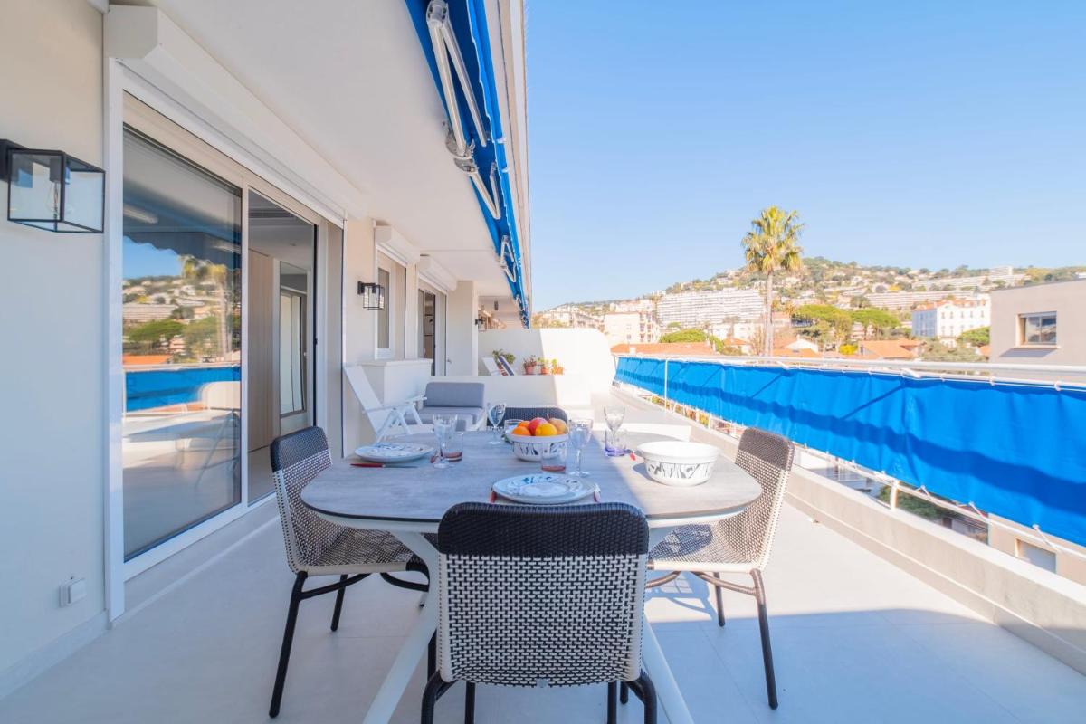 SERRENDY Near the beaches sea view & terrace photo 4