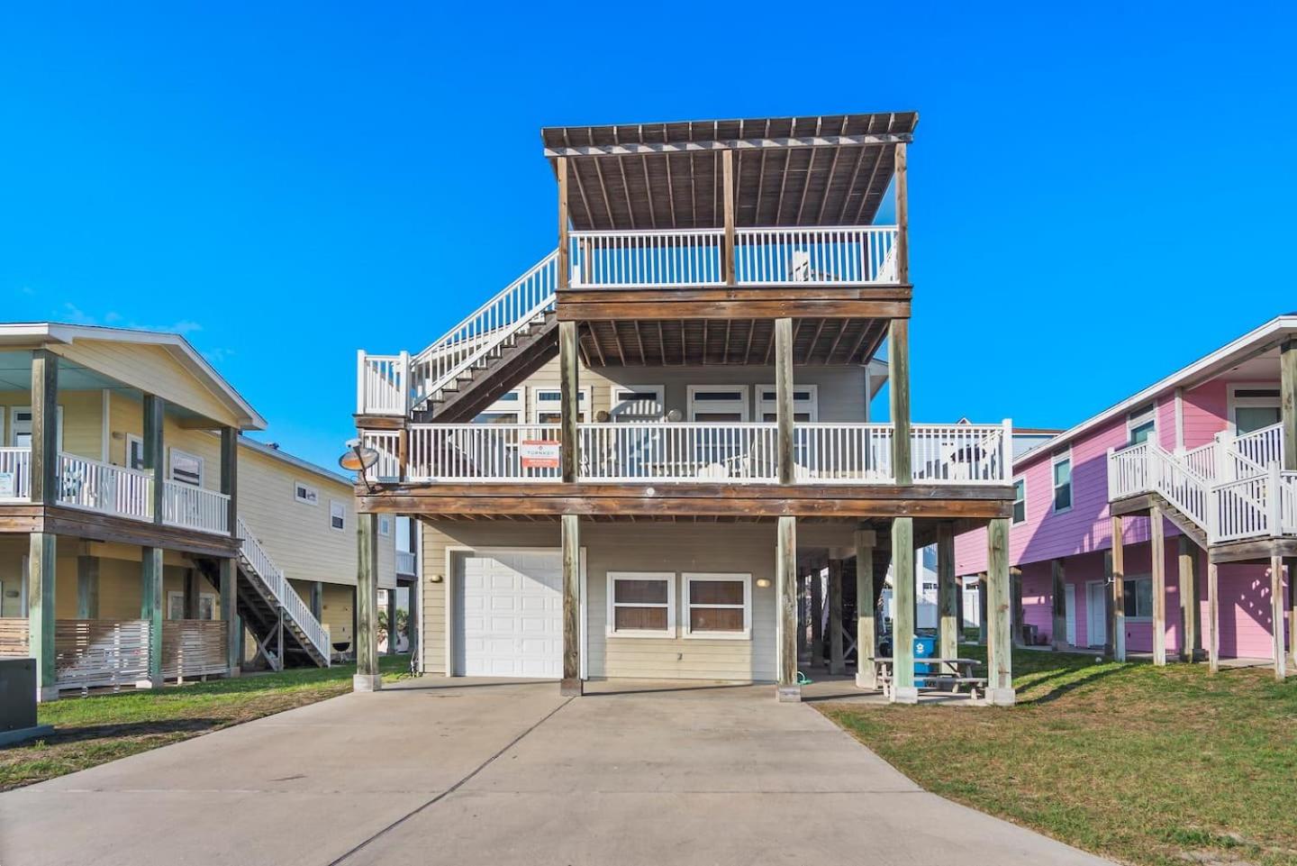 New 5 BDRM W/Pool, Observation Deck Walk to Beach! view 5