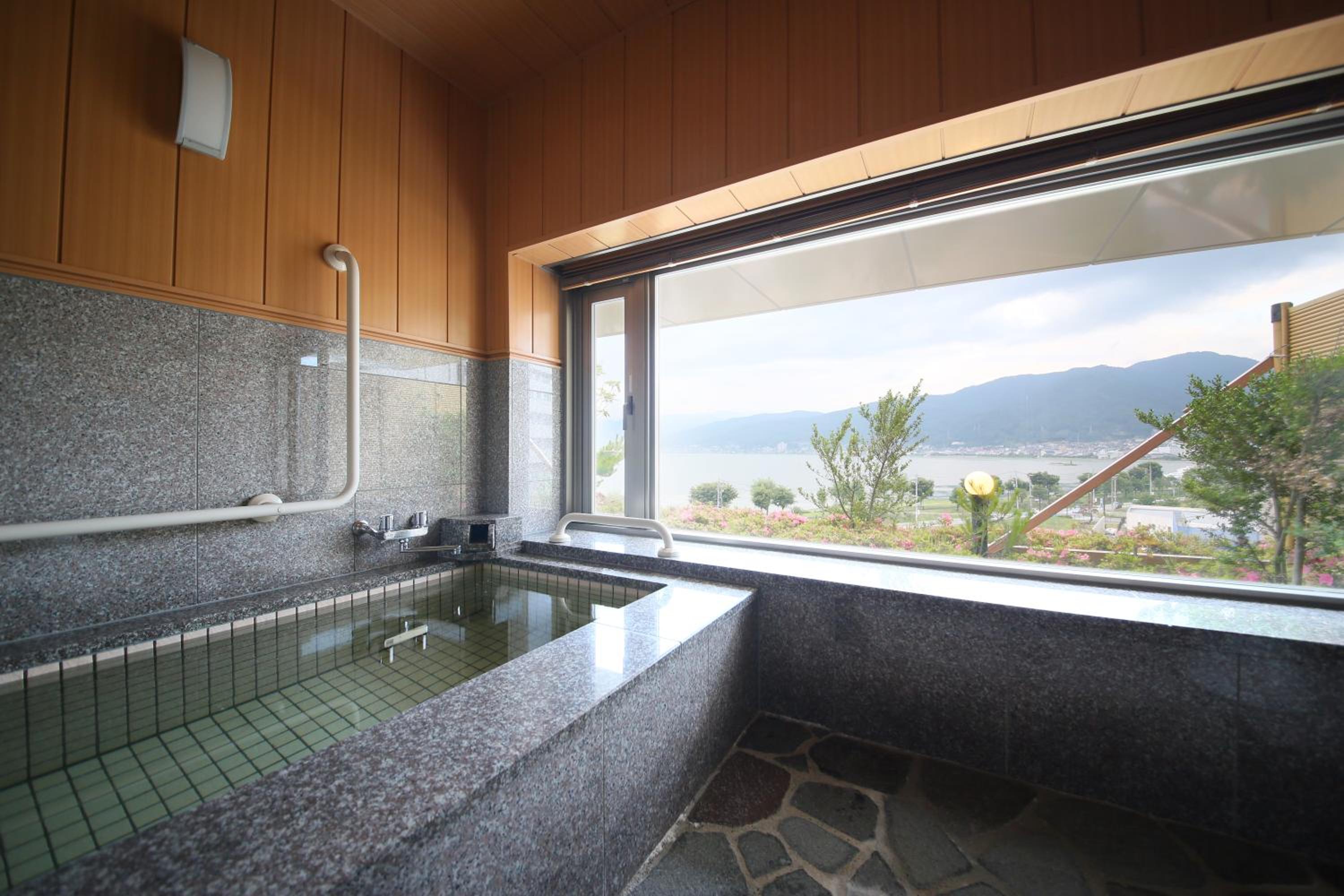 Rako Hananoi Hotel