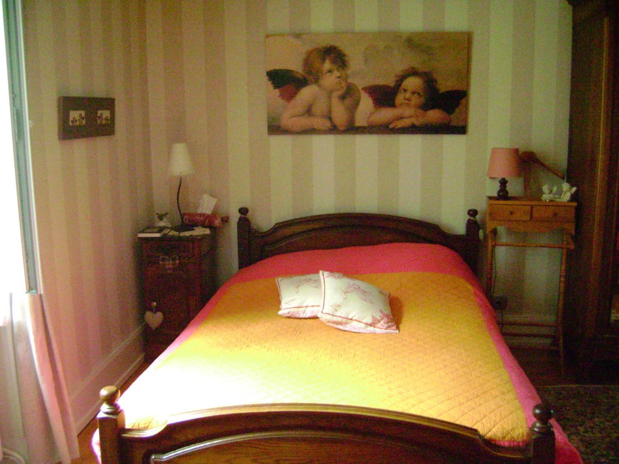 Photo 33