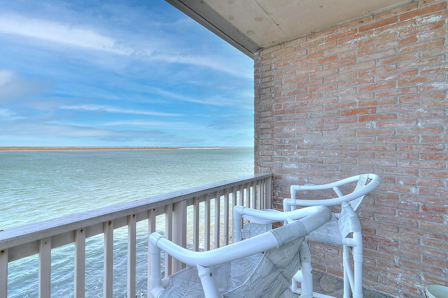 Channelview CV202 view 4