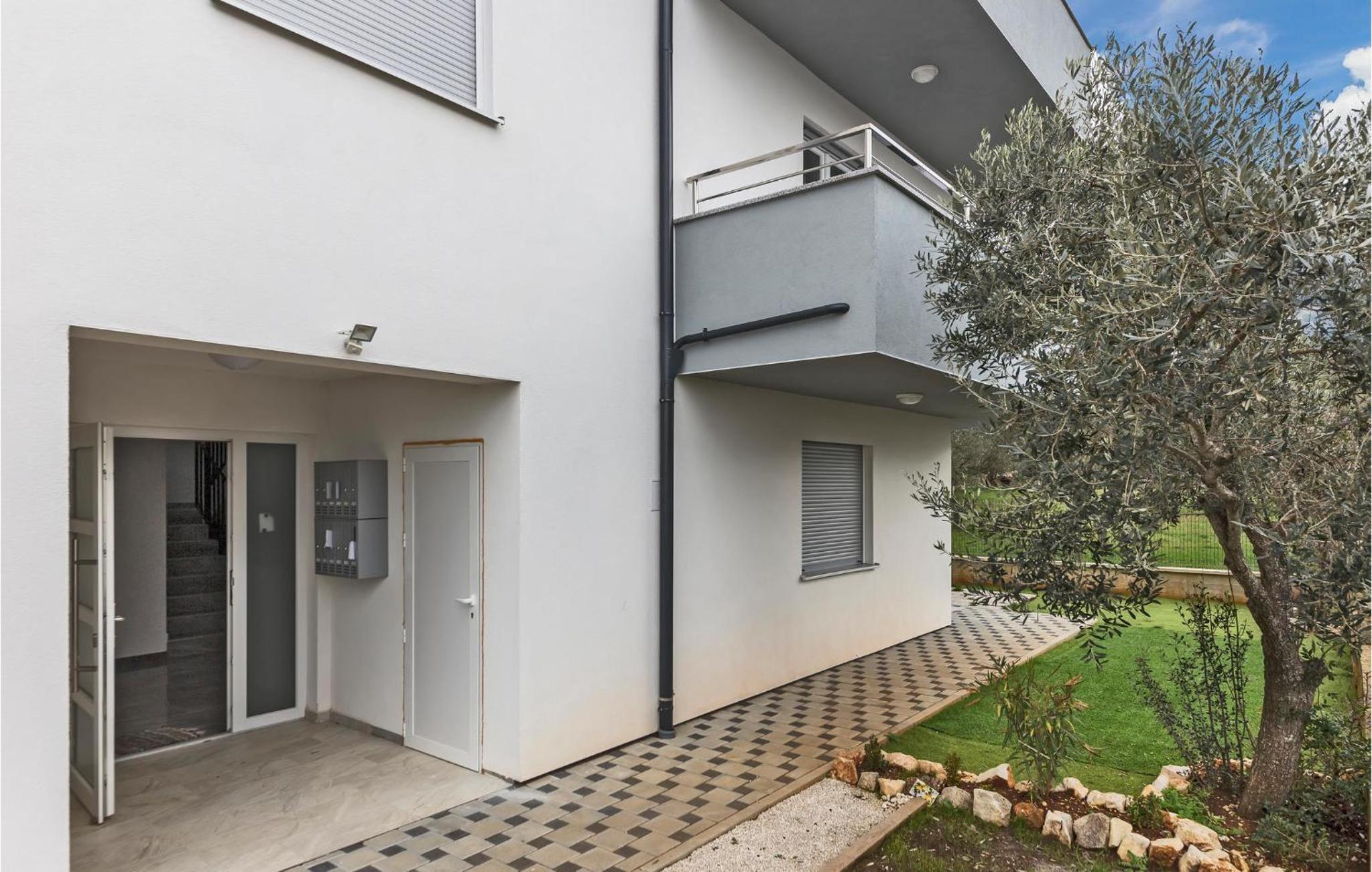 Nice Apartment In Peroj With Wifi view 2