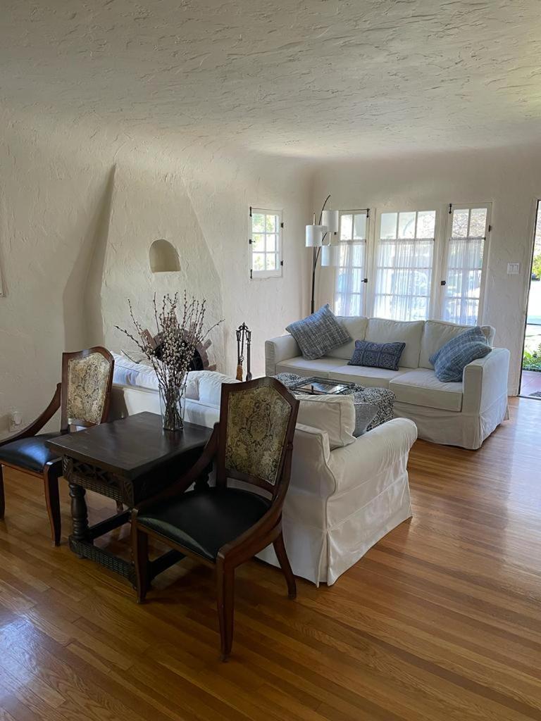 House, walking distance from Universal Studios