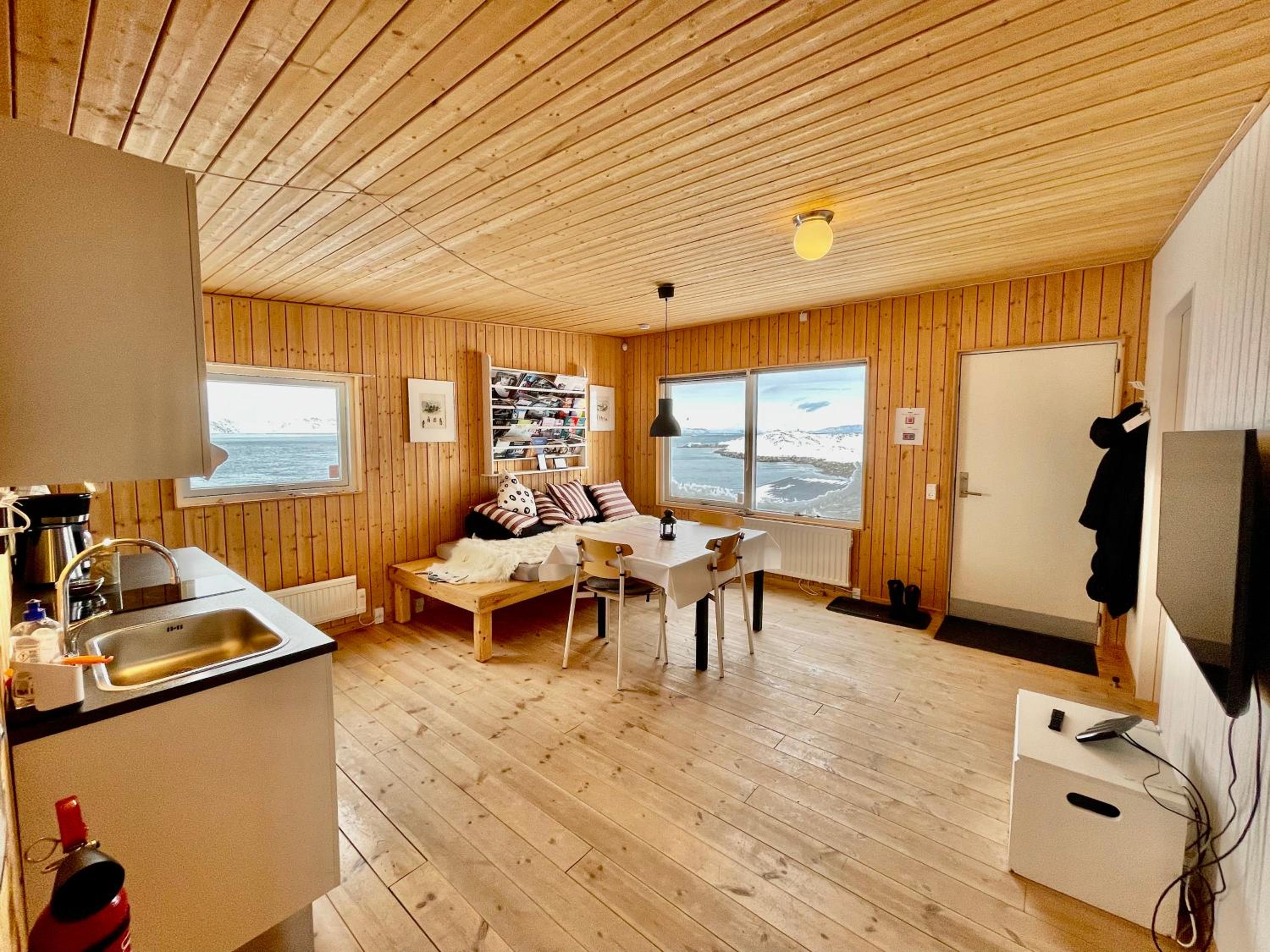 Inuk Hostels