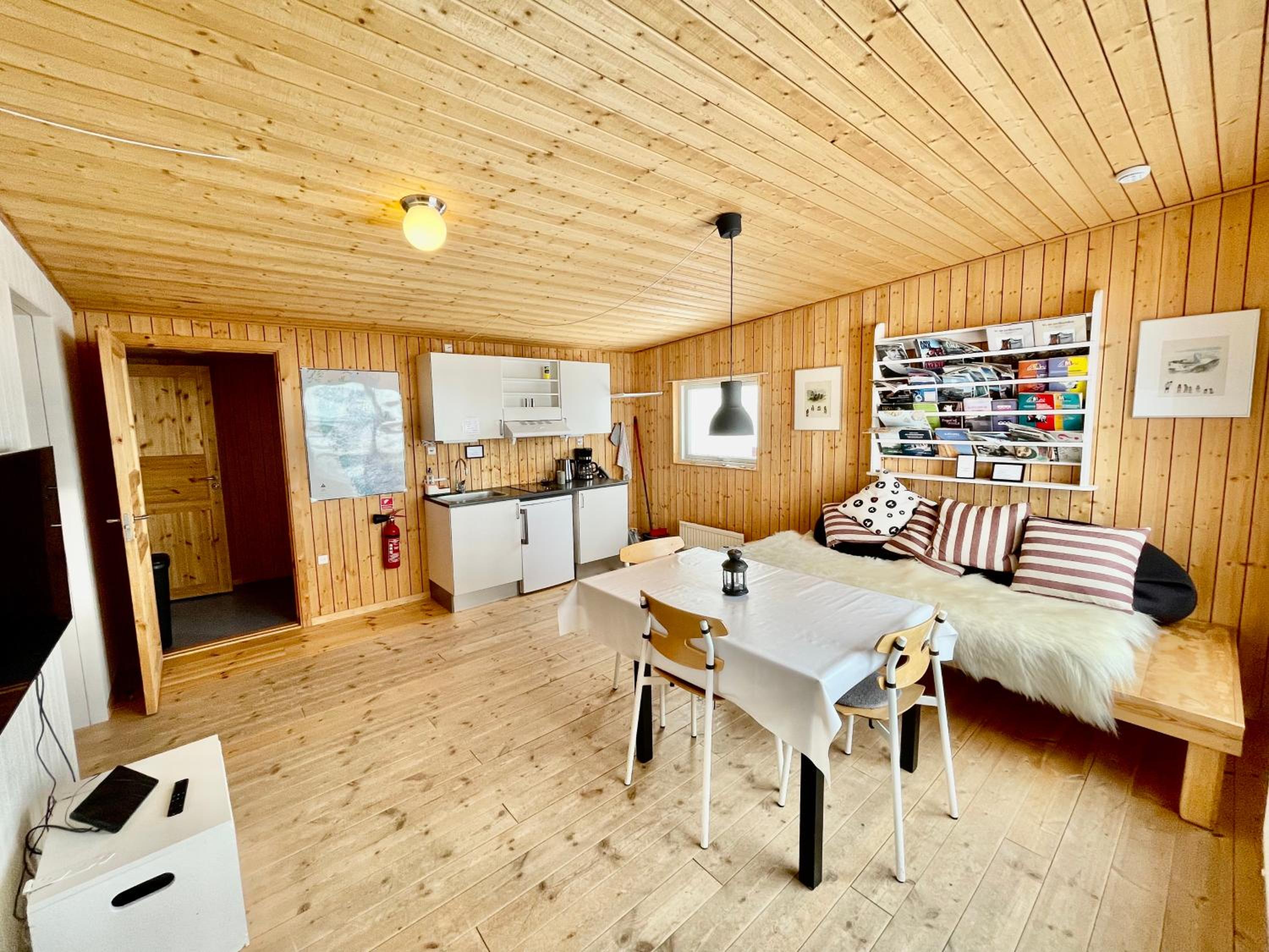 Inuk Hostels